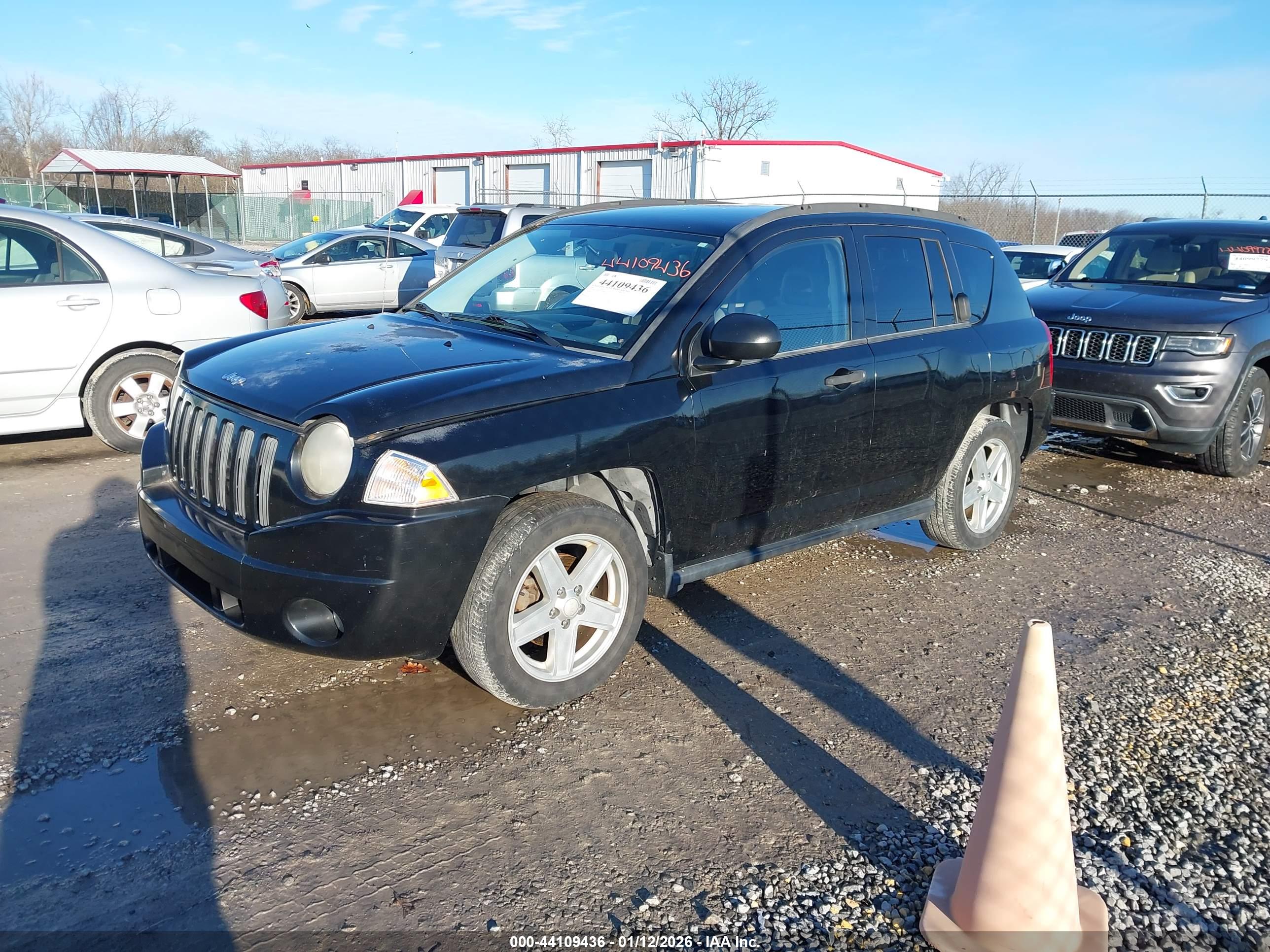 JEEP COMPASS image 2