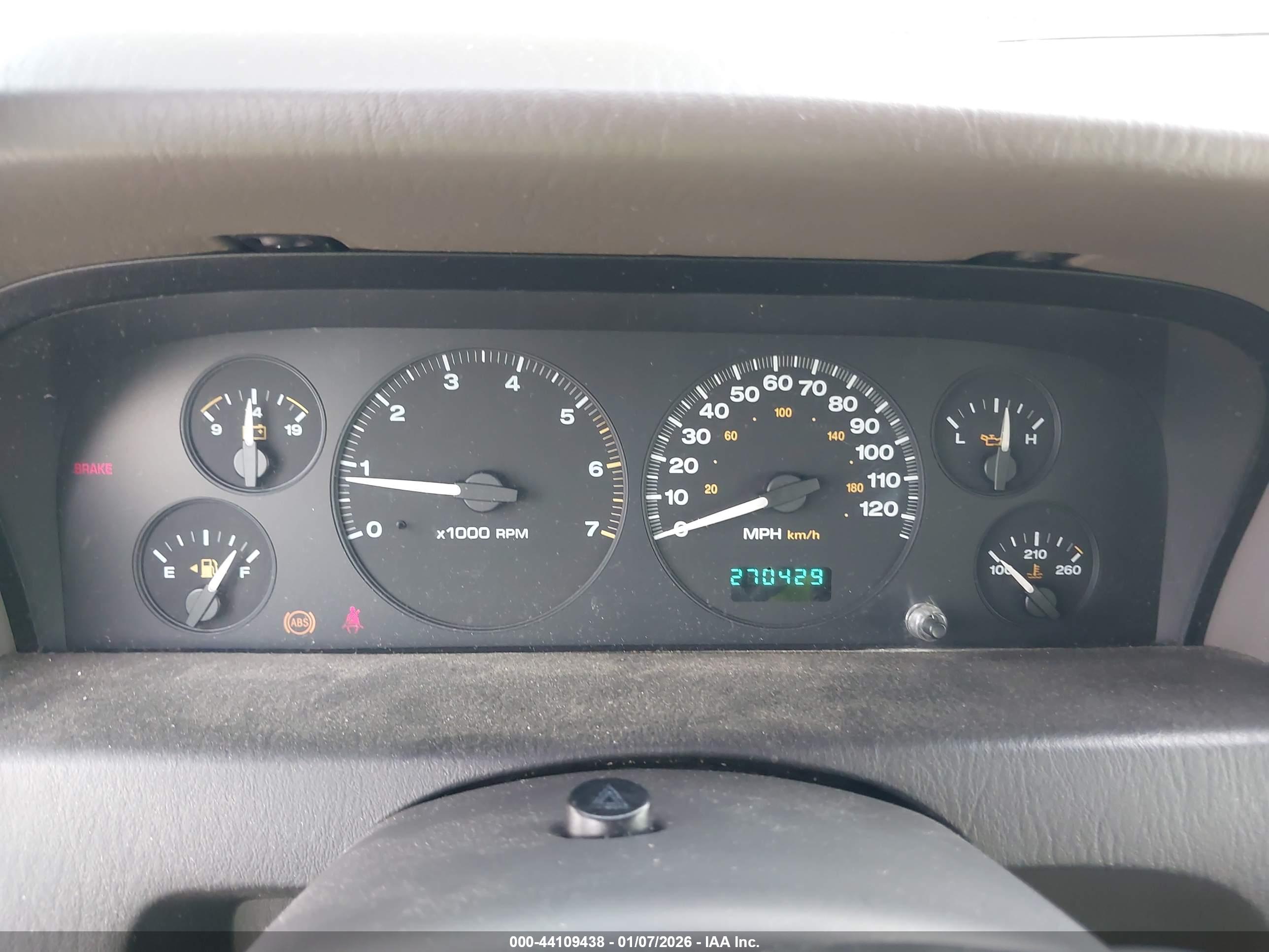 JEEP GRAND image 7