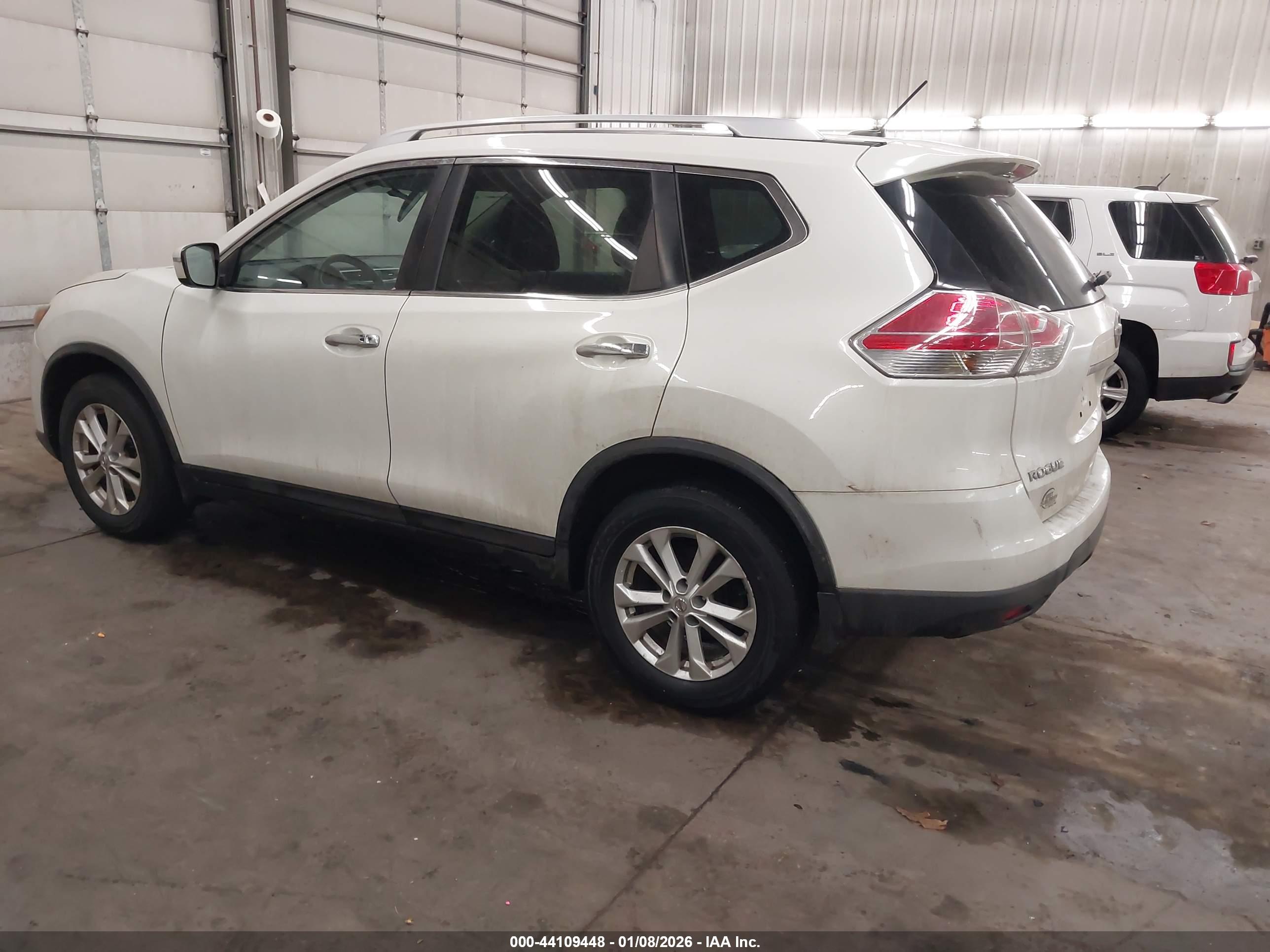 NISSAN ROGUE image 3