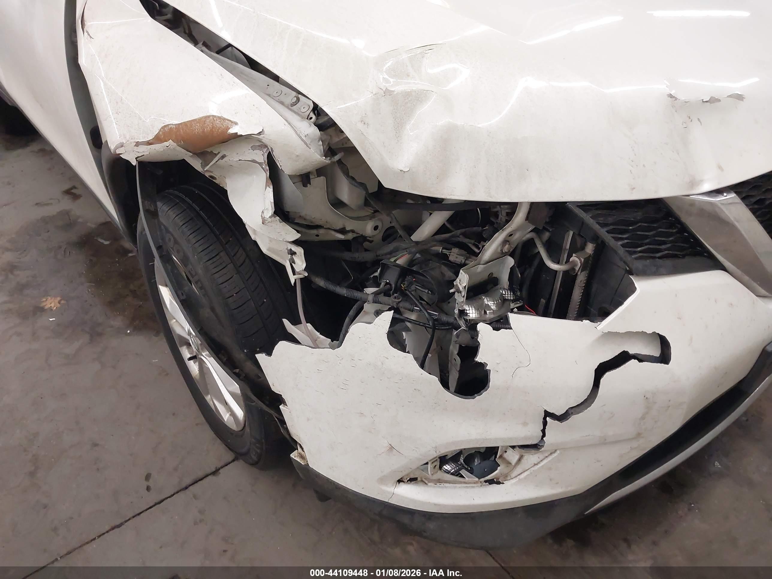 NISSAN ROGUE image 6