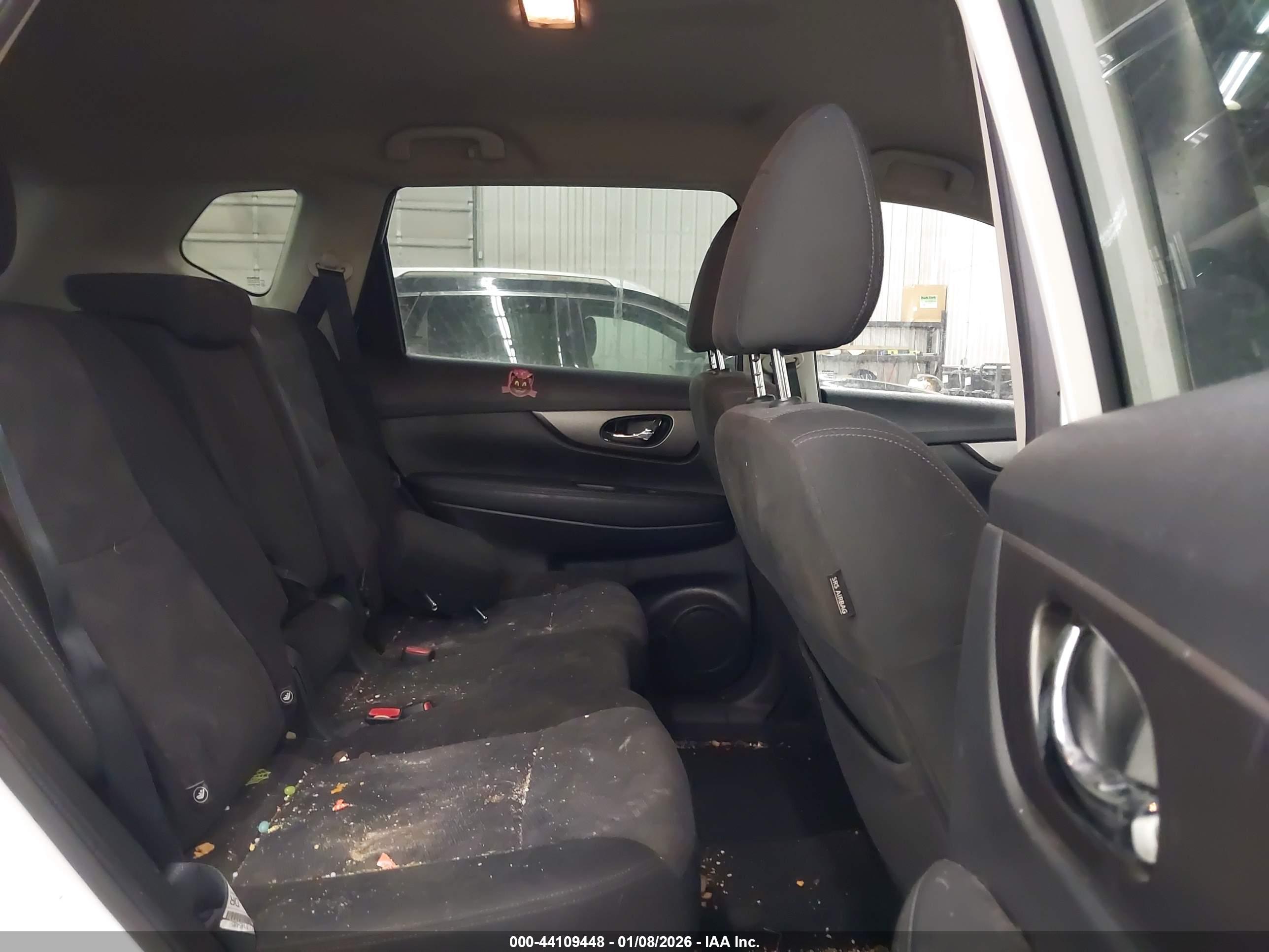 NISSAN ROGUE image 8