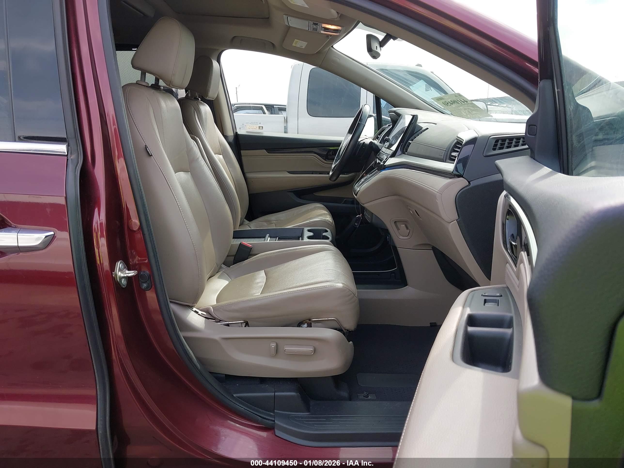 HONDA ODYSSEY image 5