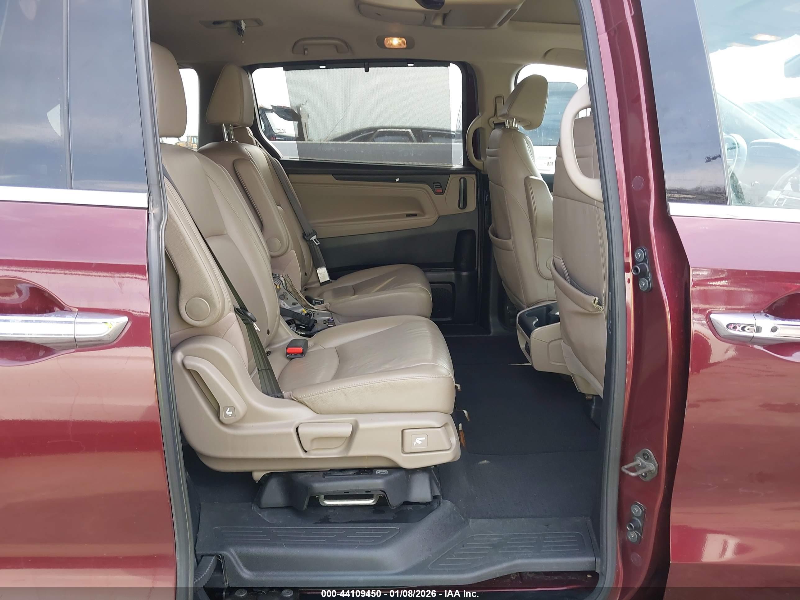 HONDA ODYSSEY image 8