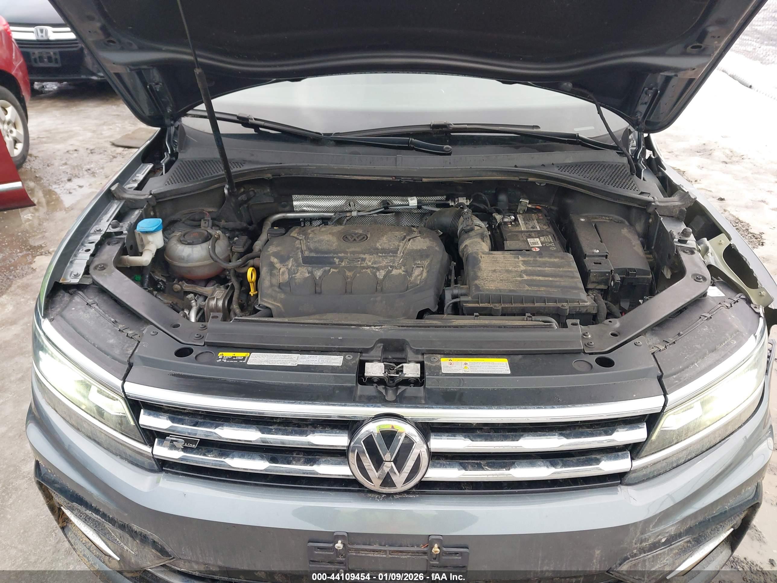 VOLKSWAGEN TIGUAN image 10