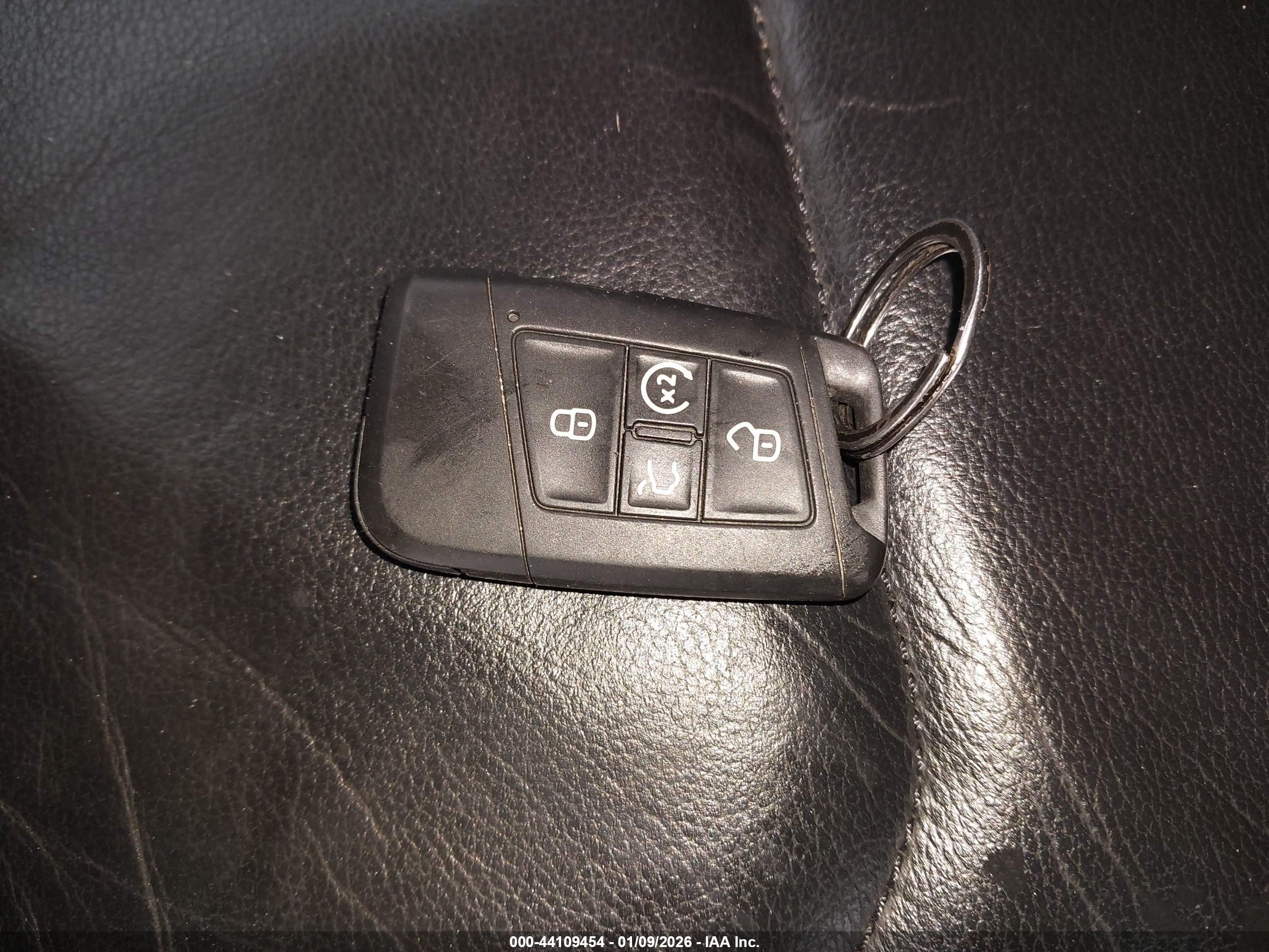 VOLKSWAGEN TIGUAN image 11