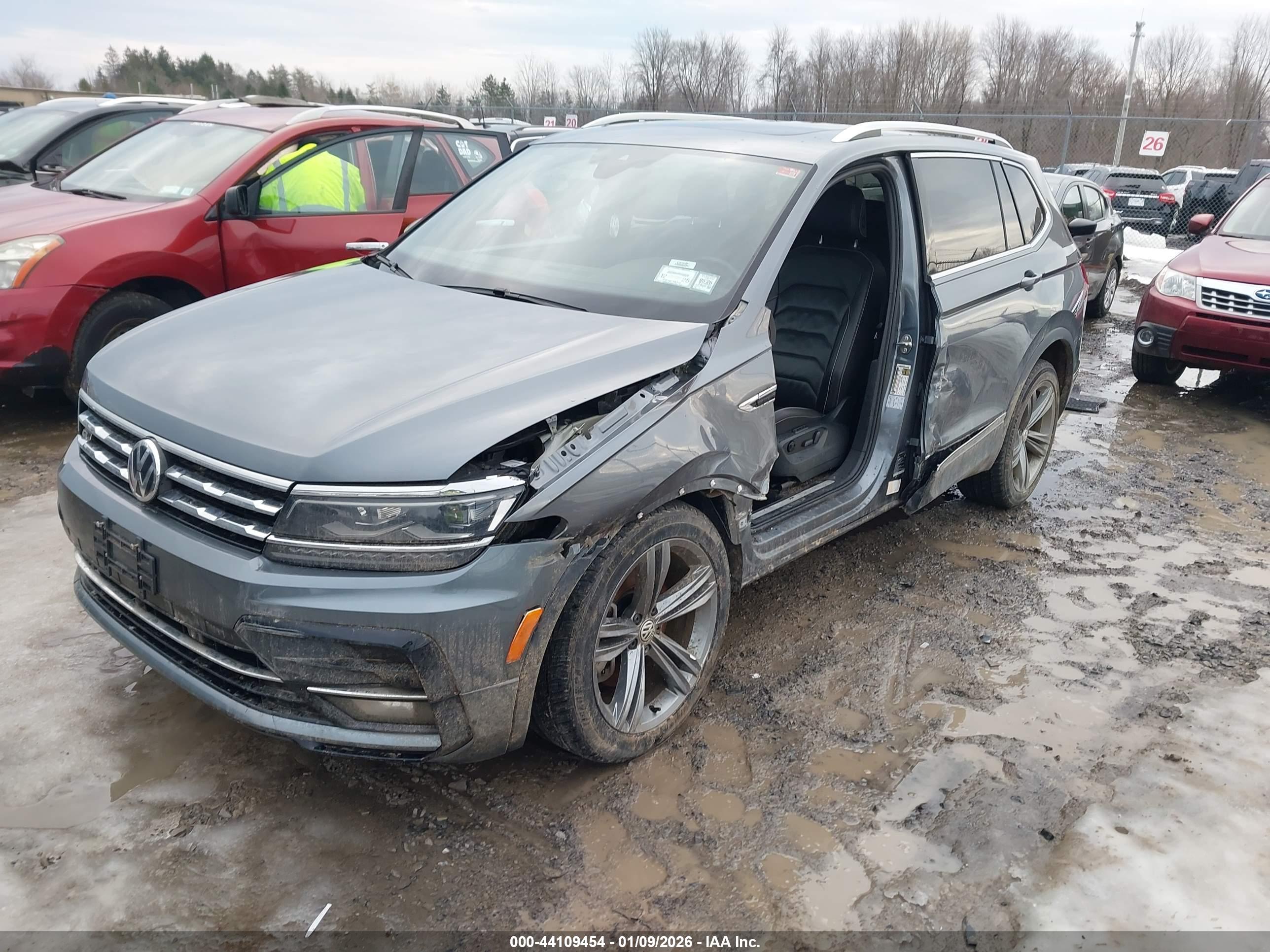 VOLKSWAGEN TIGUAN image 2