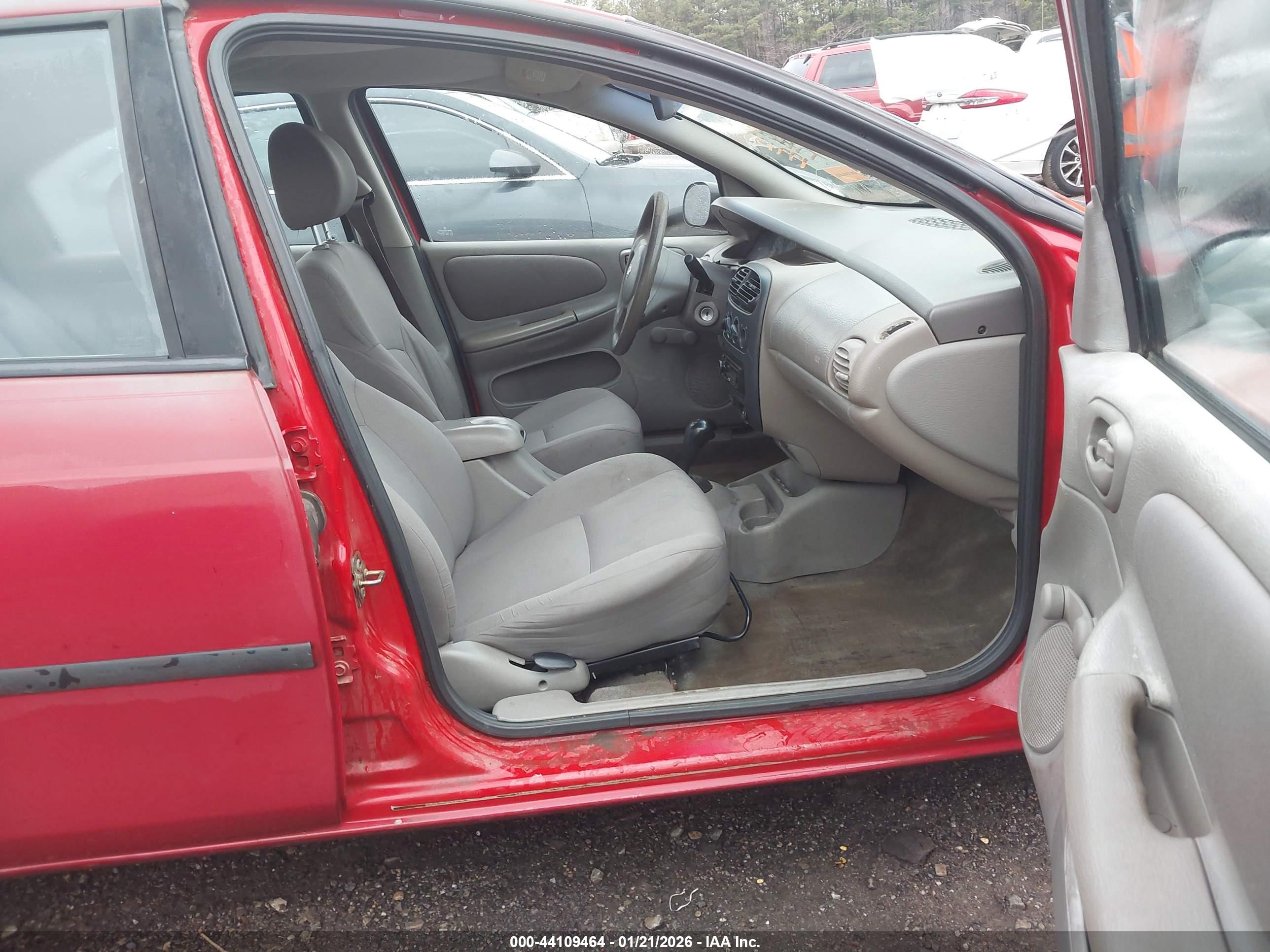 DODGE NEON image 5