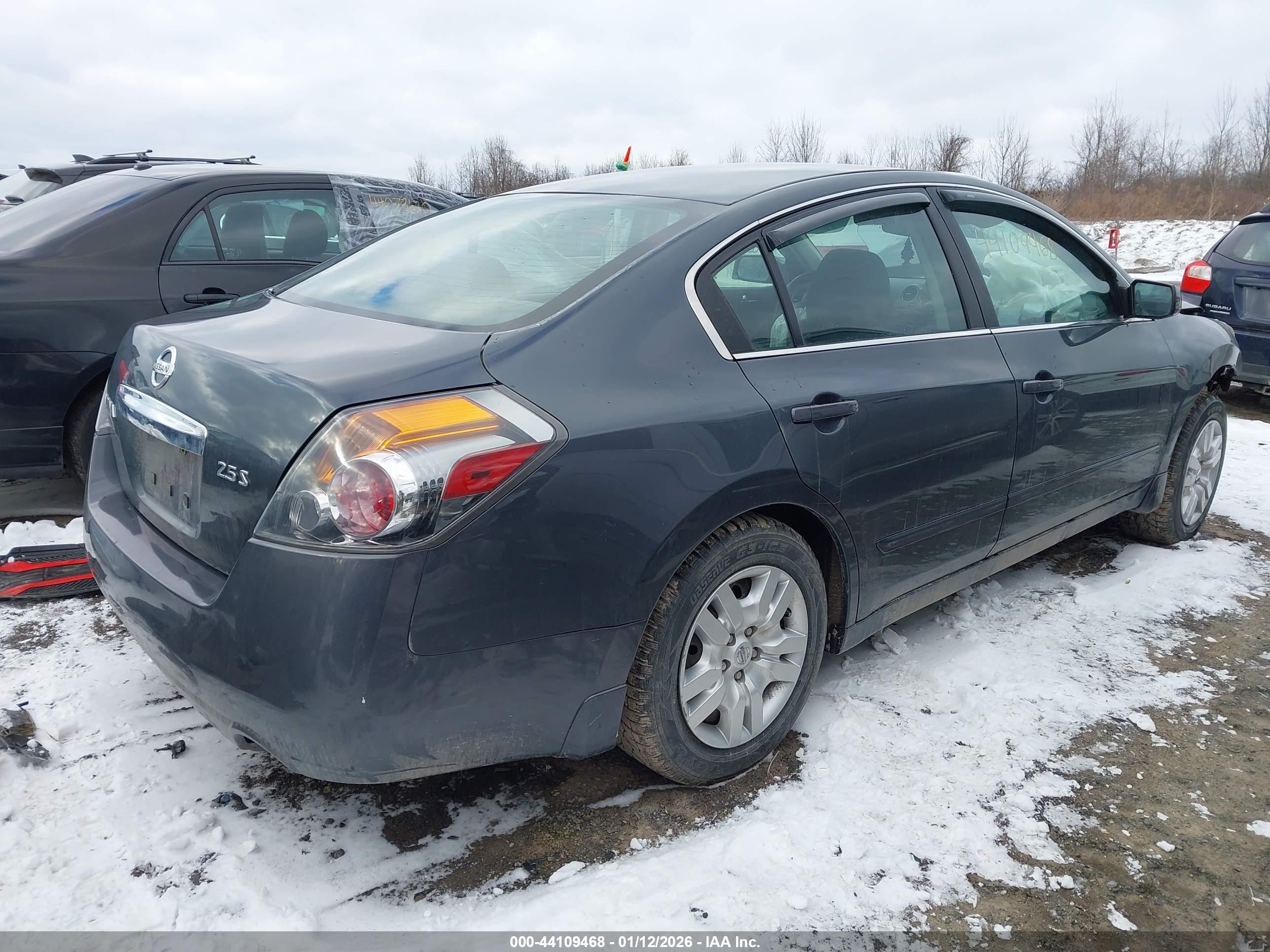 NISSAN ALTIMA image 4