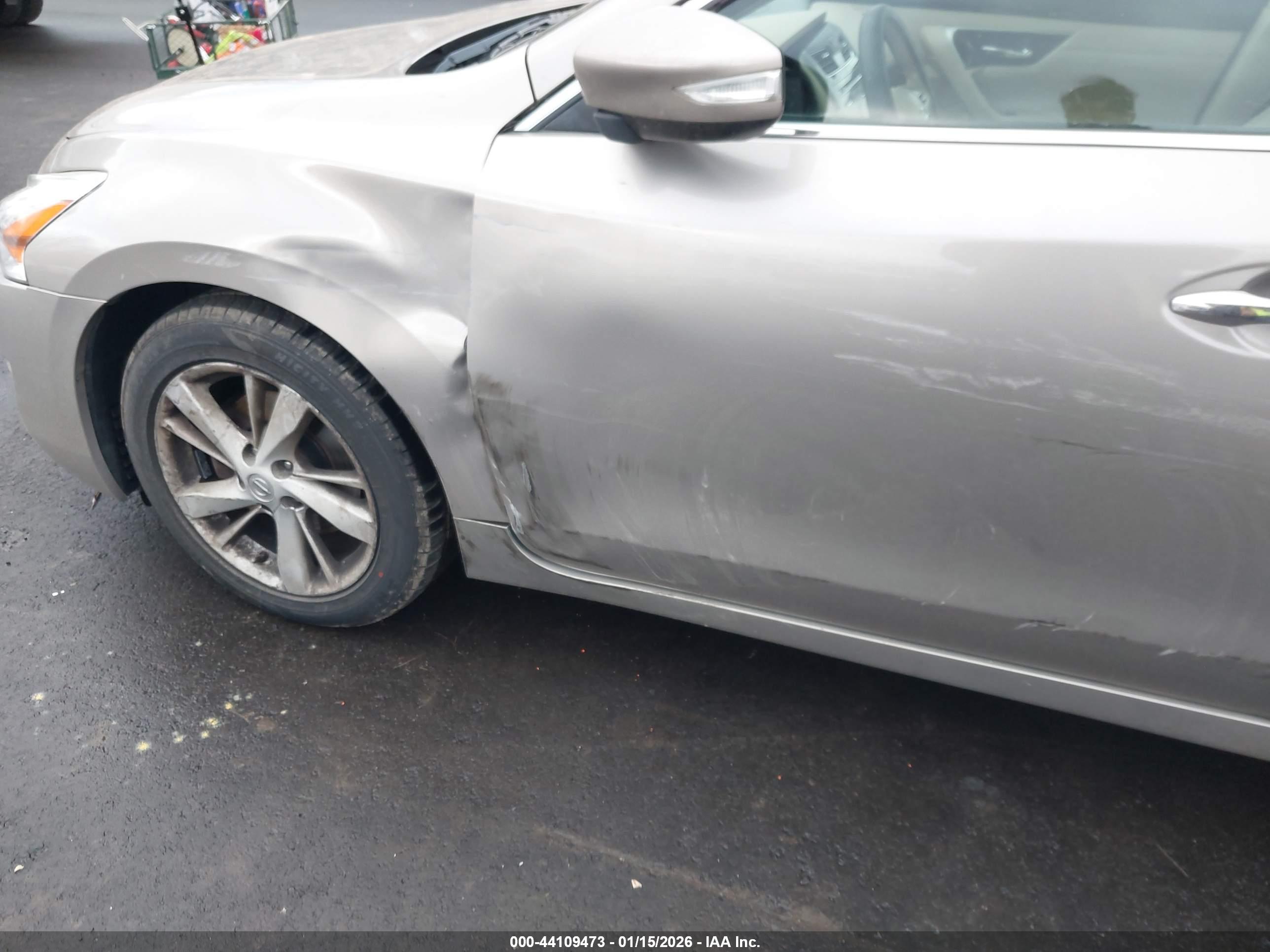 NISSAN ALTIMA image 6