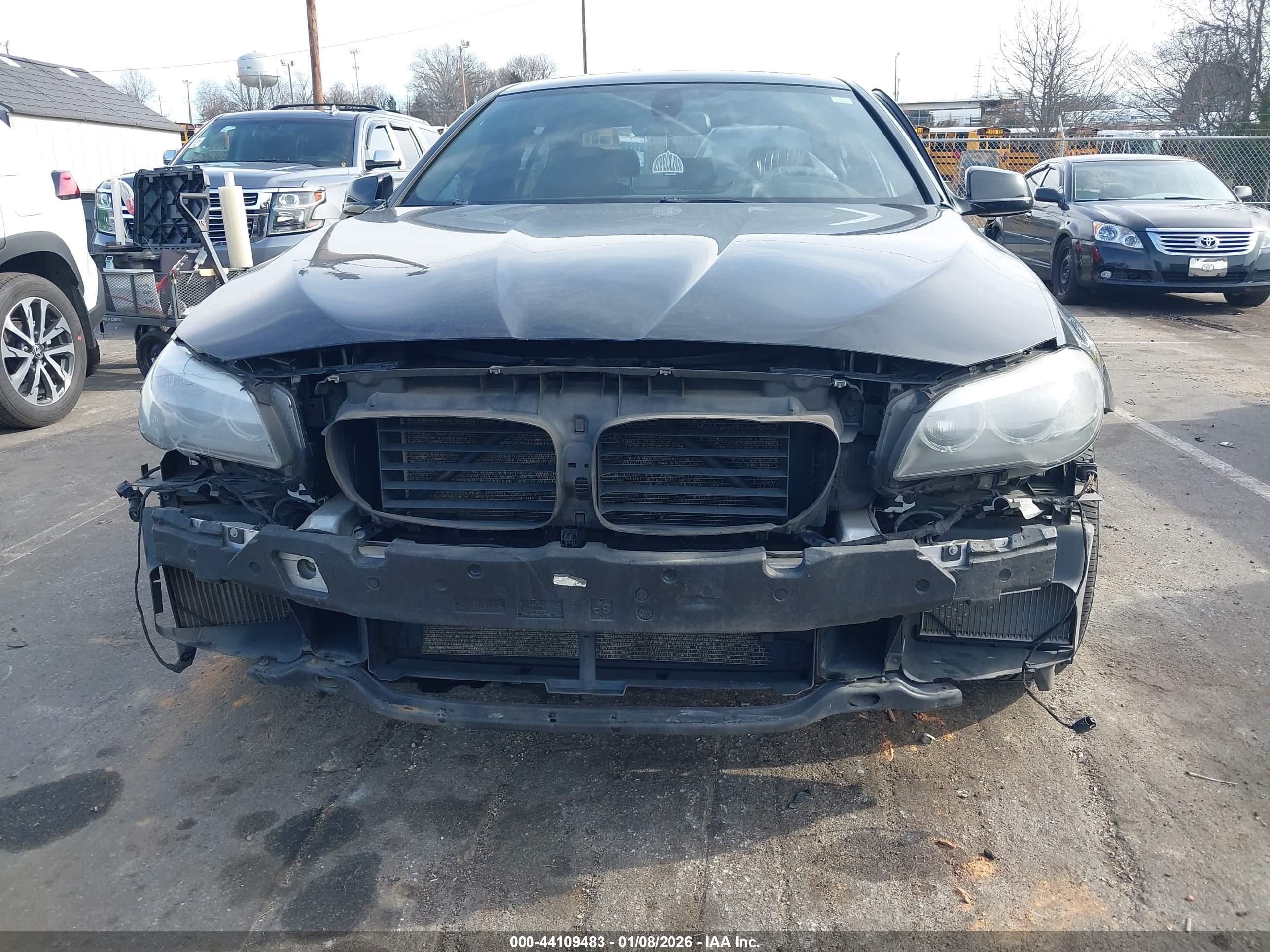 BMW 535I image 6