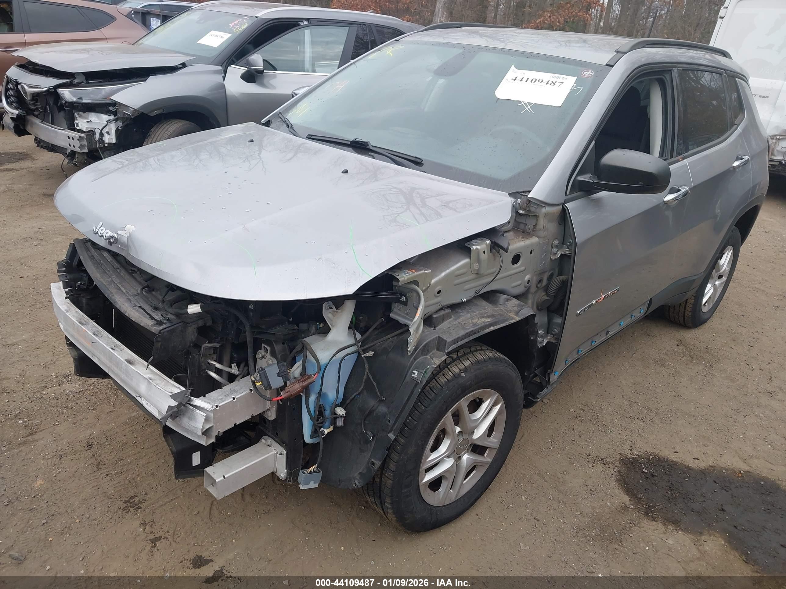 JEEP COMPASS image 2