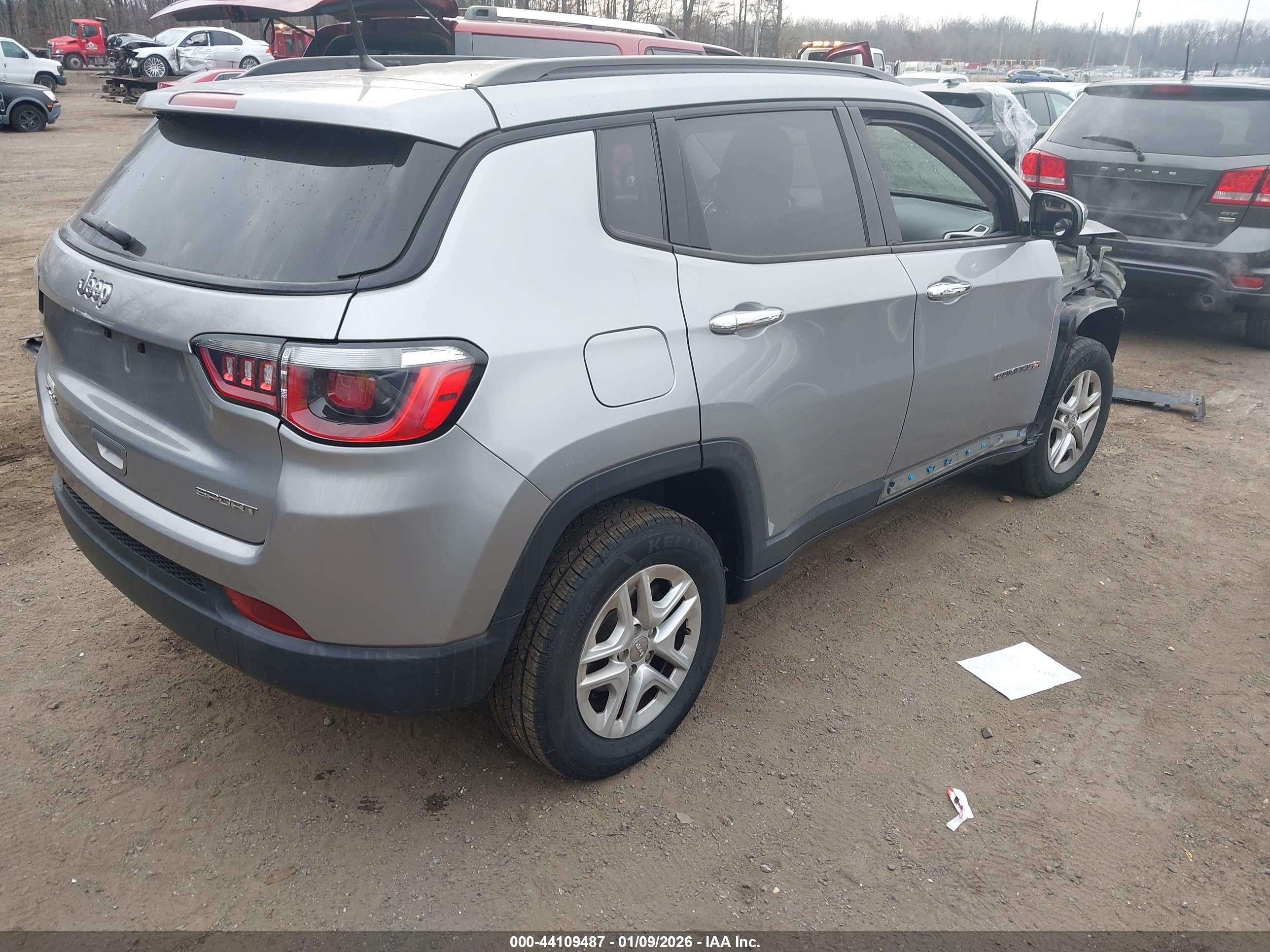 JEEP COMPASS image 4