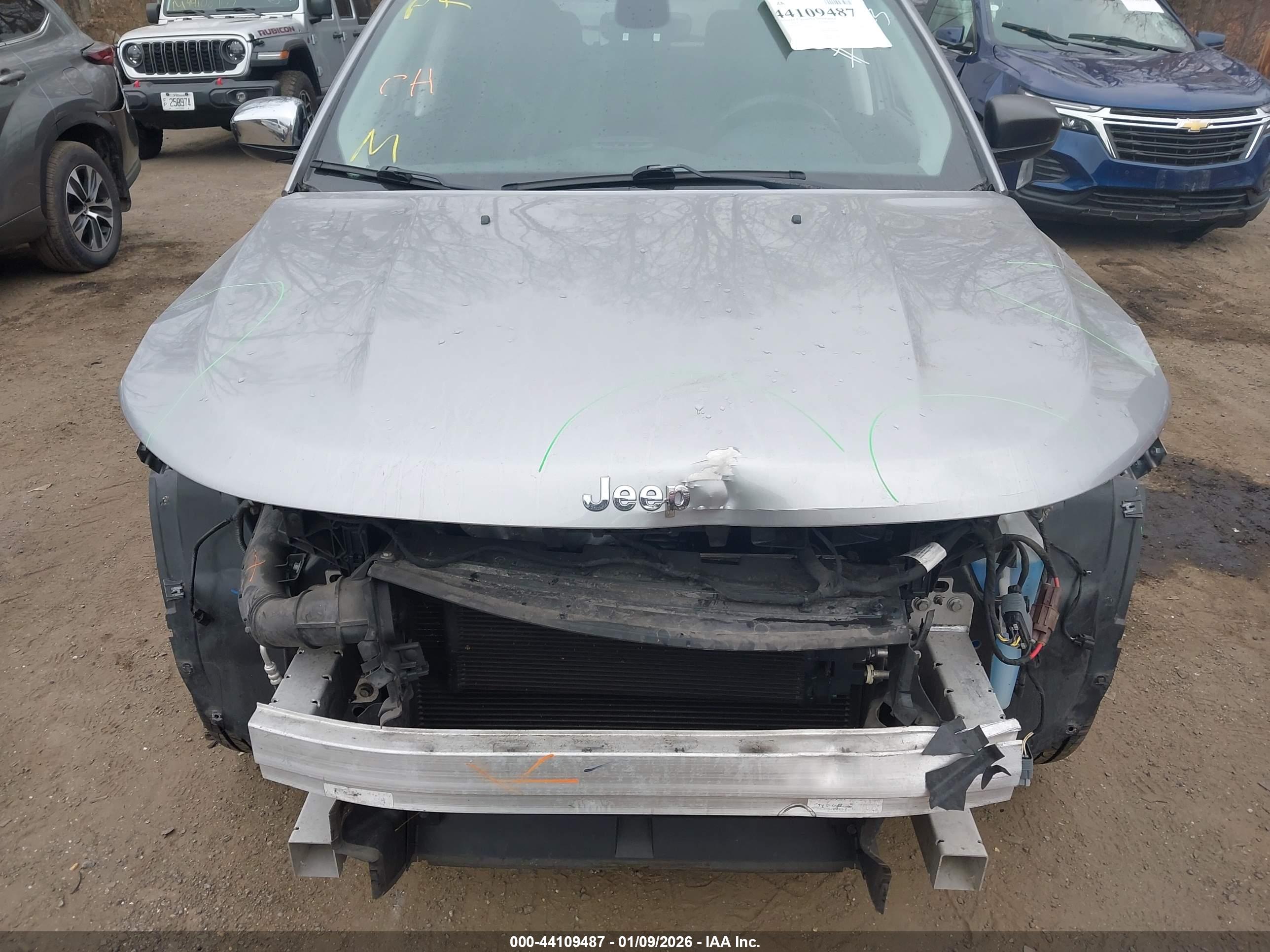 JEEP COMPASS image 6