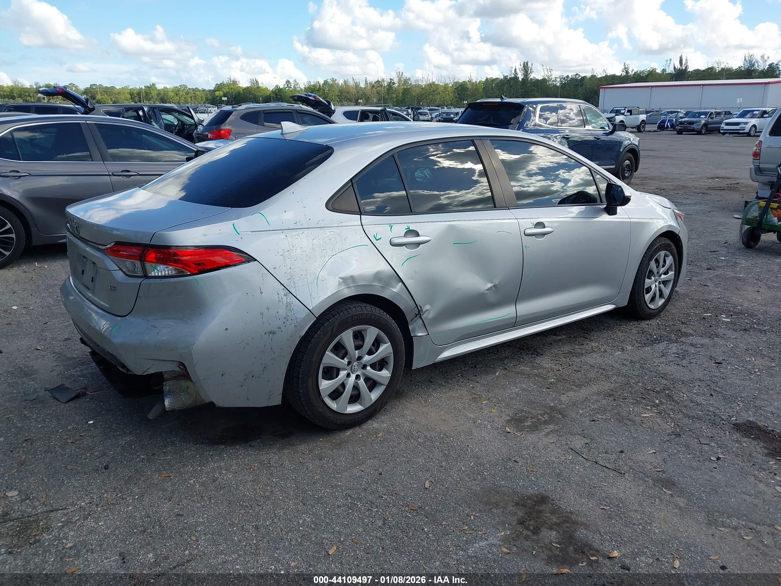 TOYOTA COROLLA image 4