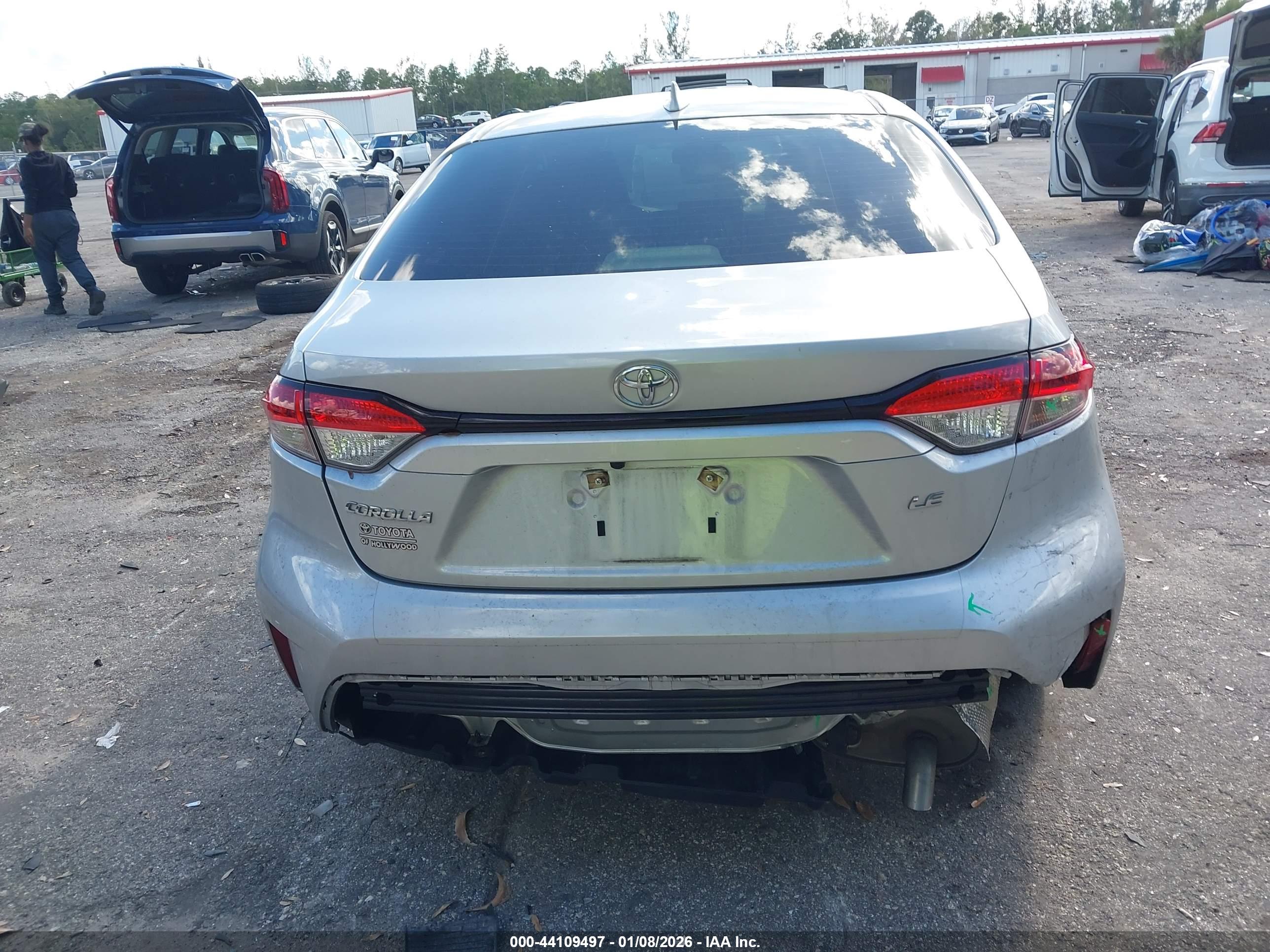 TOYOTA COROLLA image 6