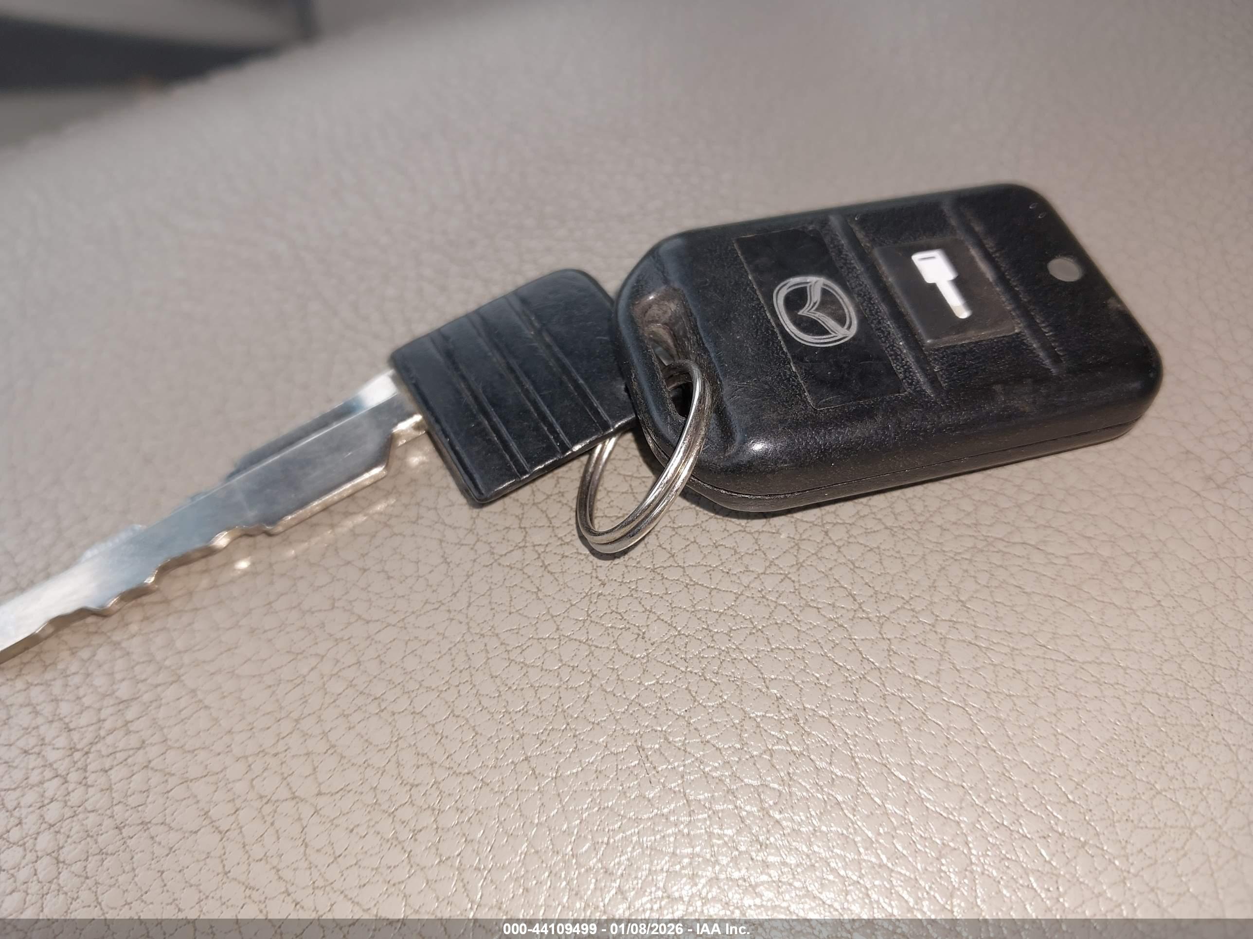 MAZDA CX-9 image 11