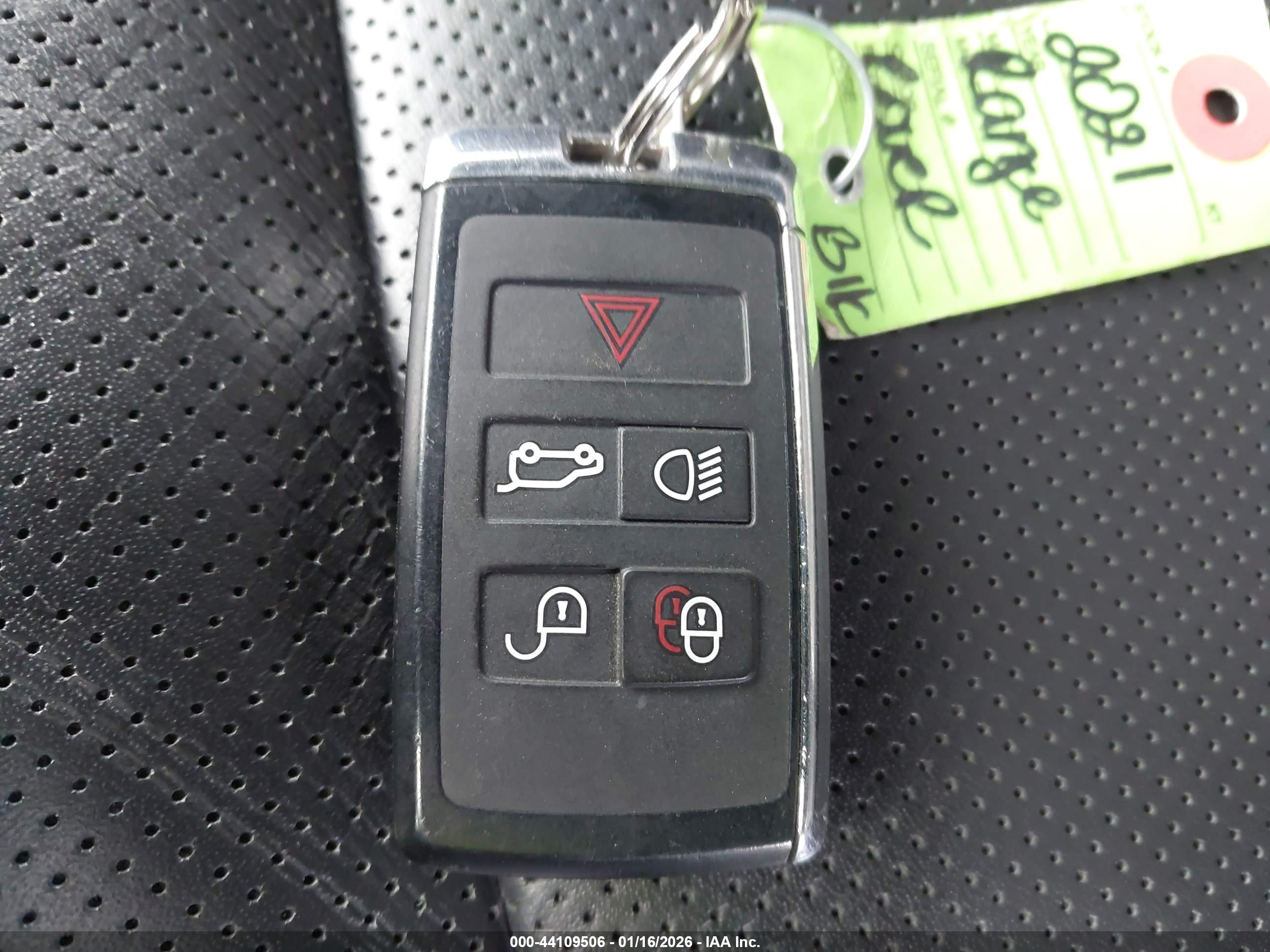 LAND ROVER image 11