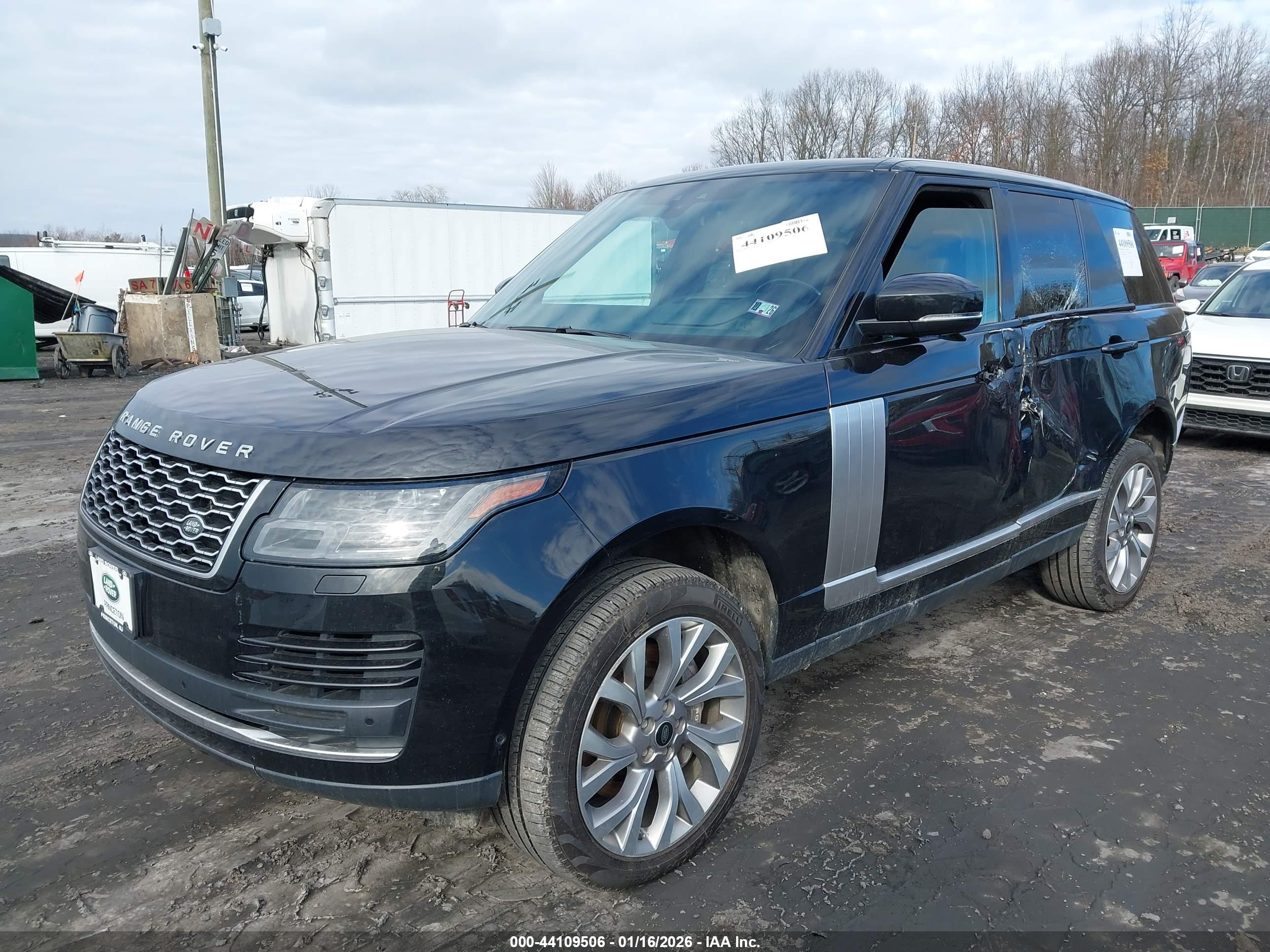 LAND ROVER image 2