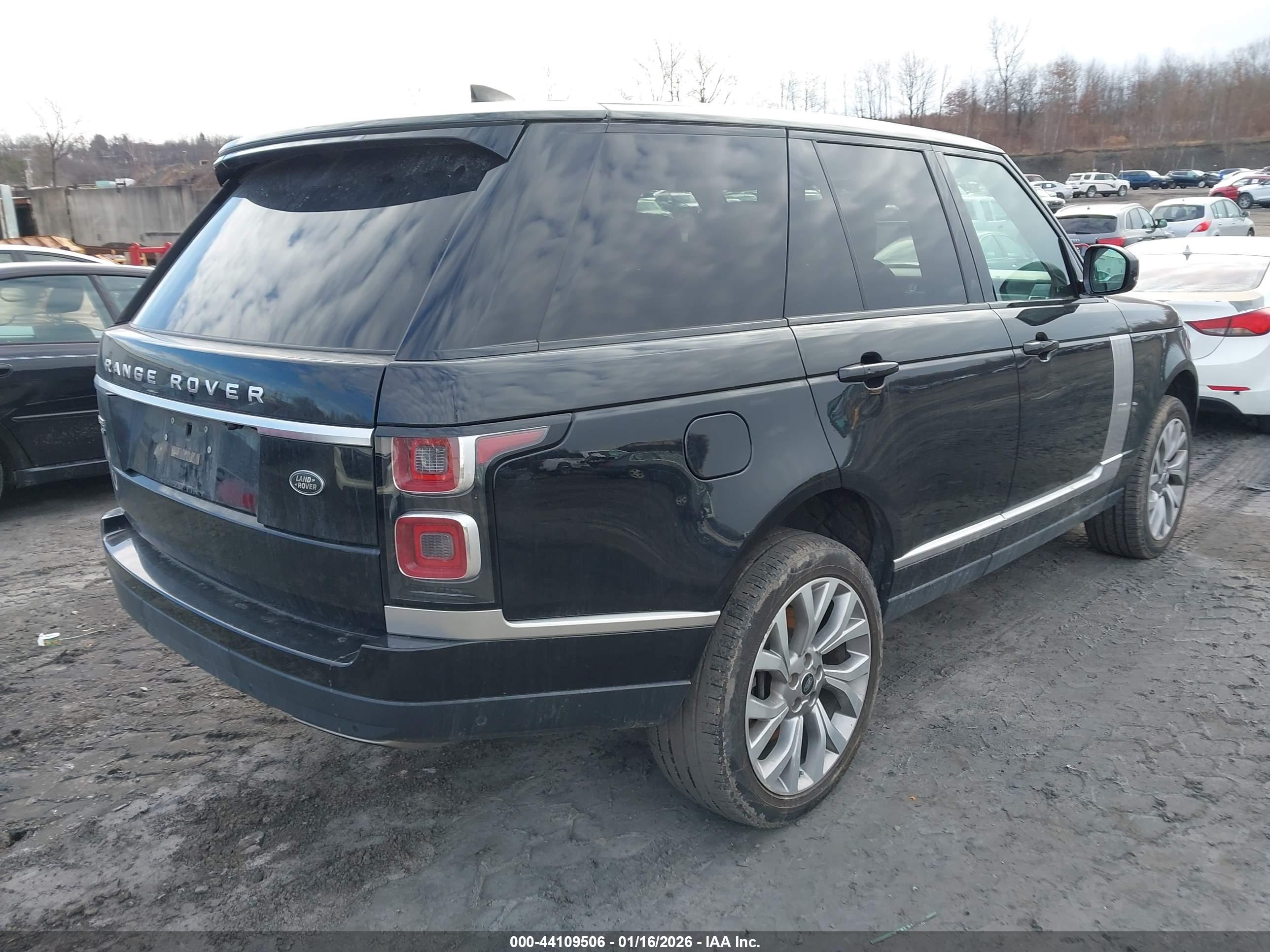 LAND ROVER image 4