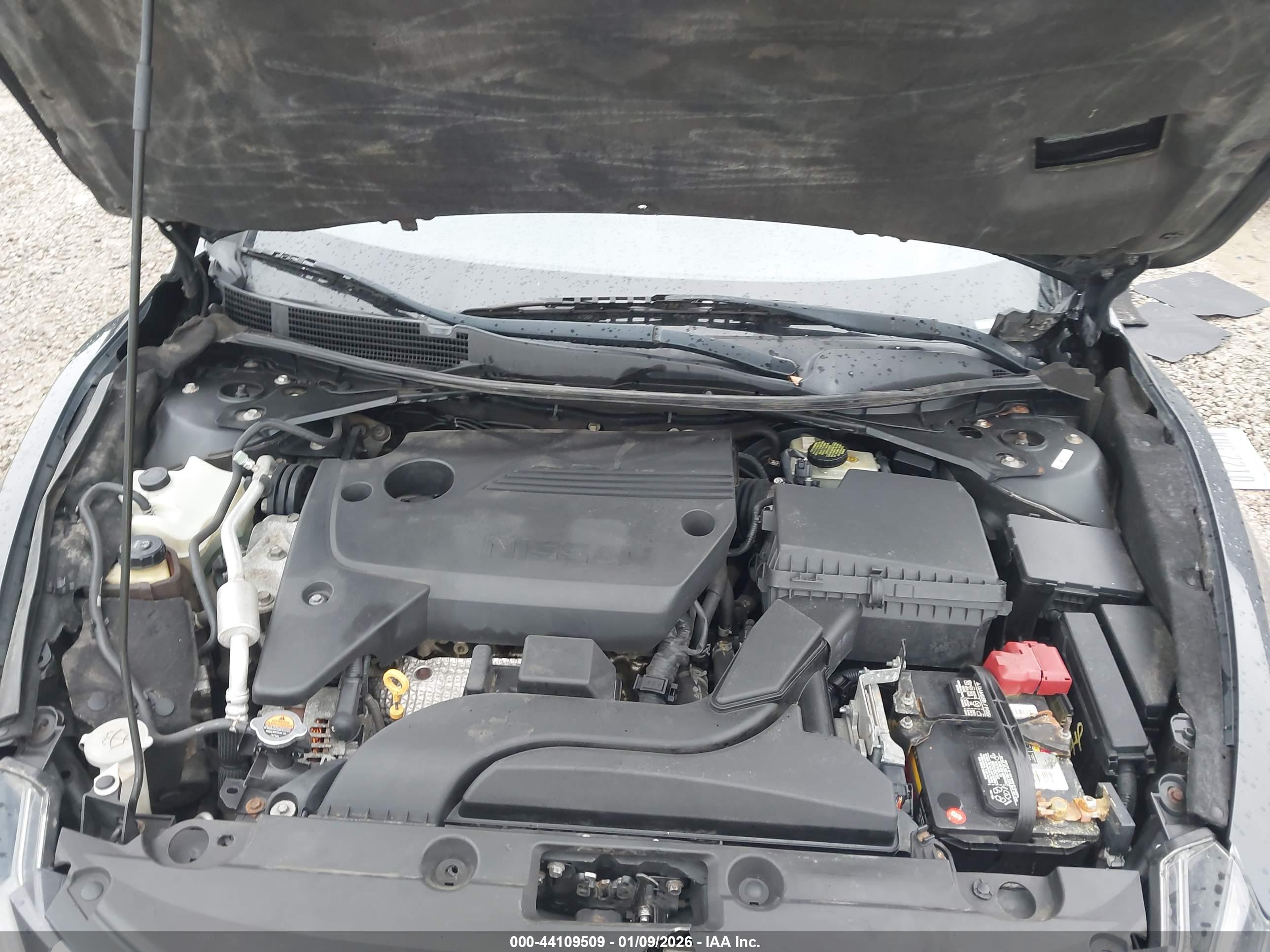 NISSAN ALTIMA image 10