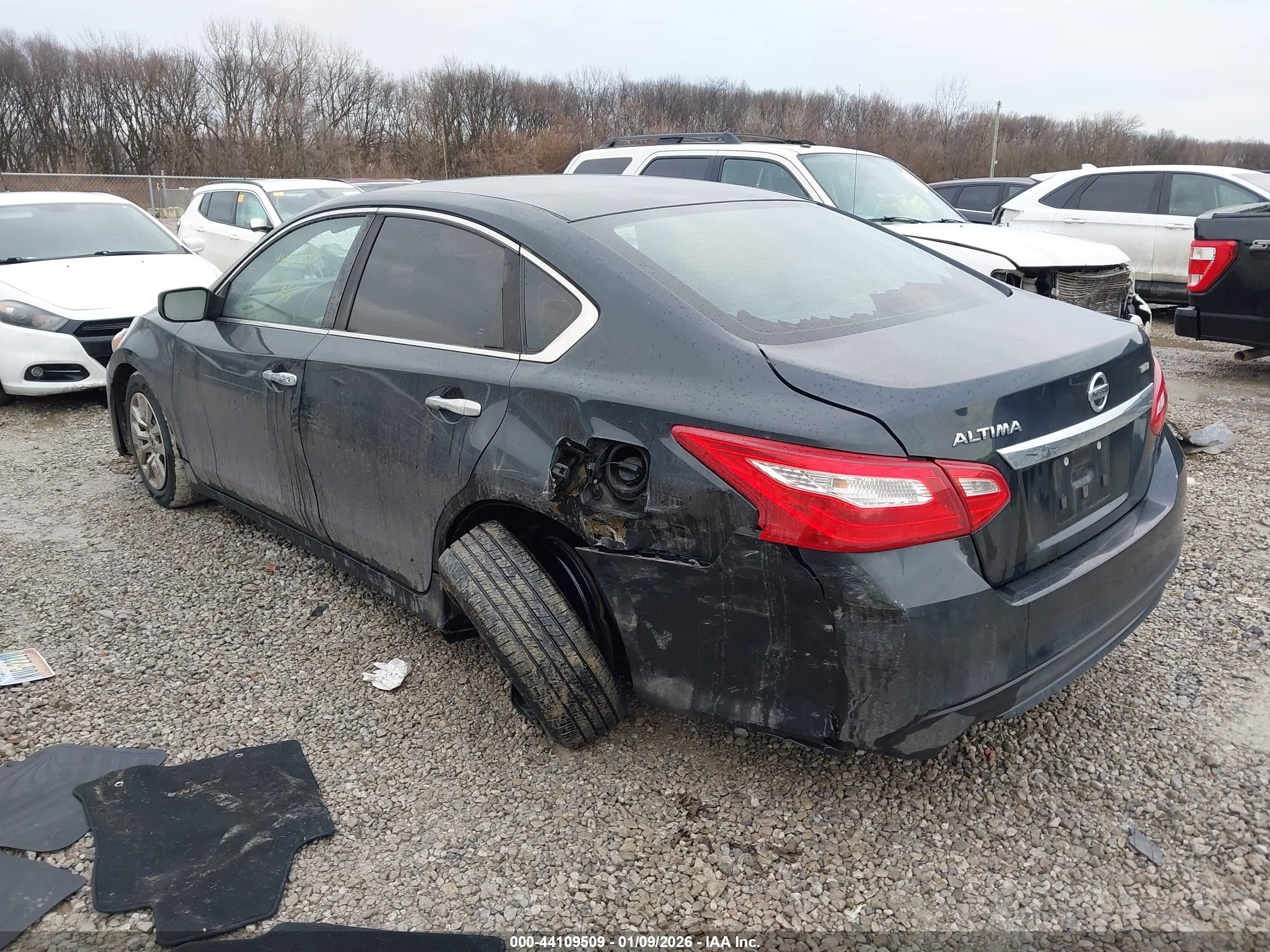NISSAN ALTIMA image 3
