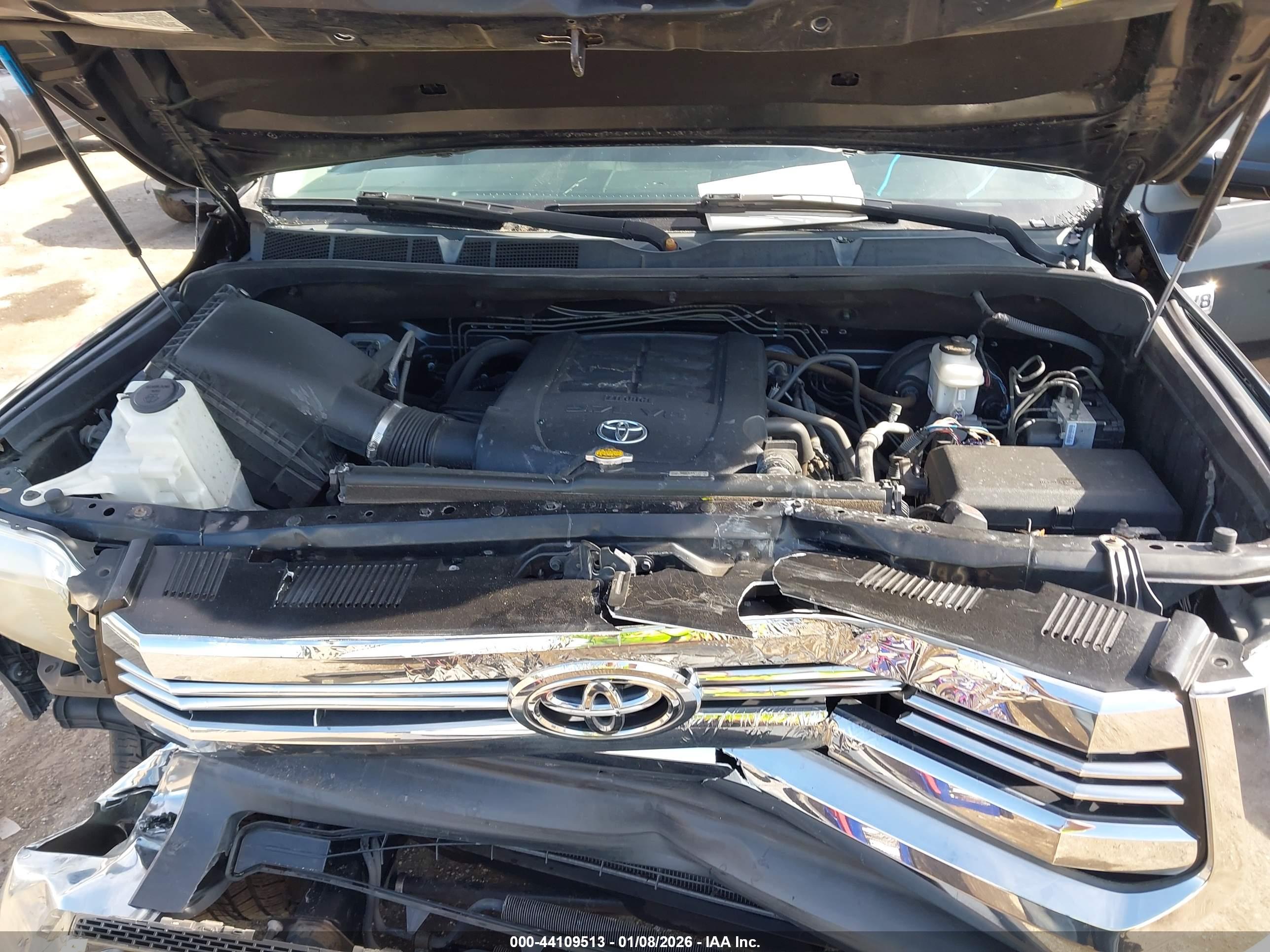 TOYOTA TUNDRA image 10