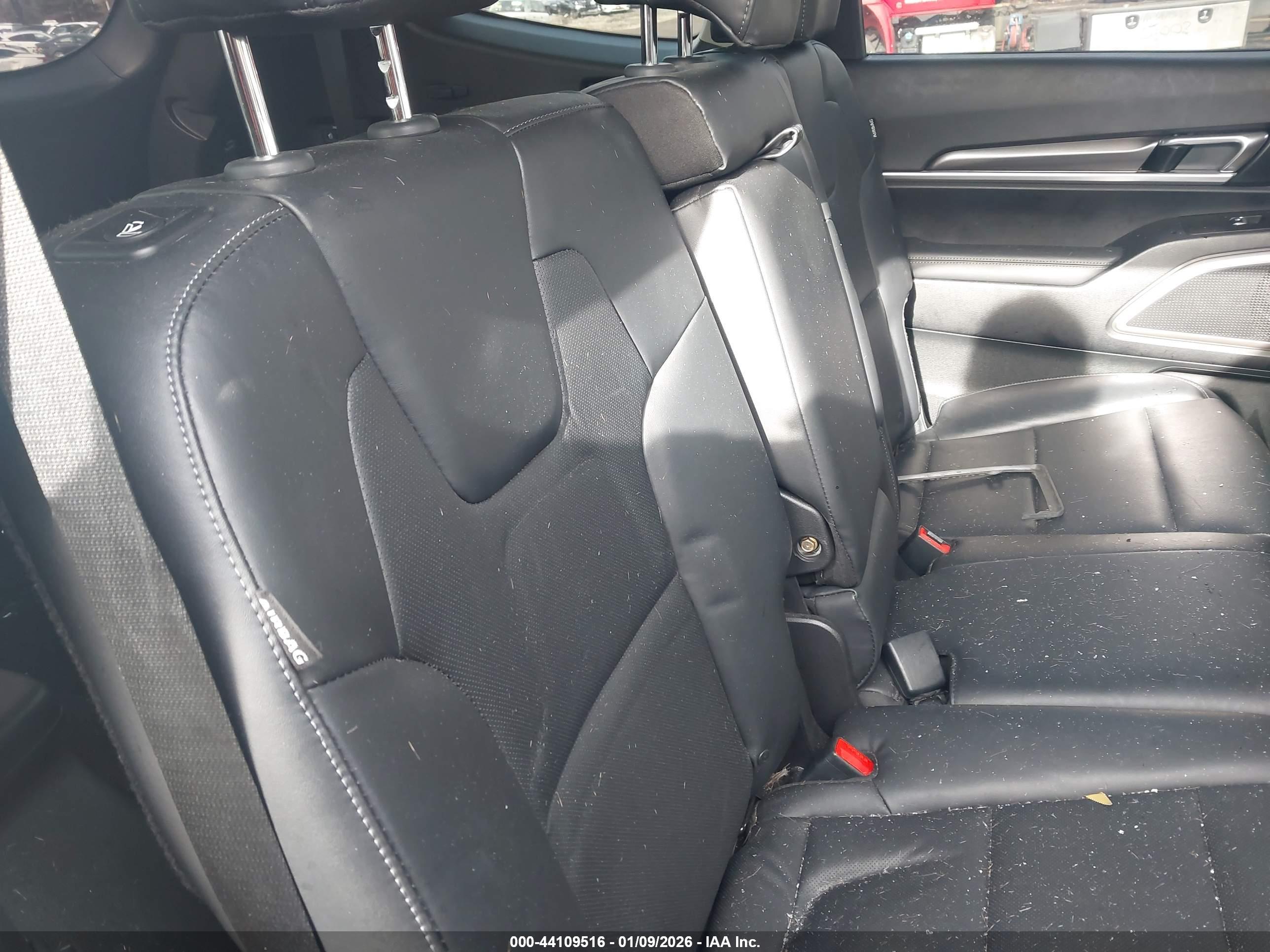 KIA TELLURIDE image 8