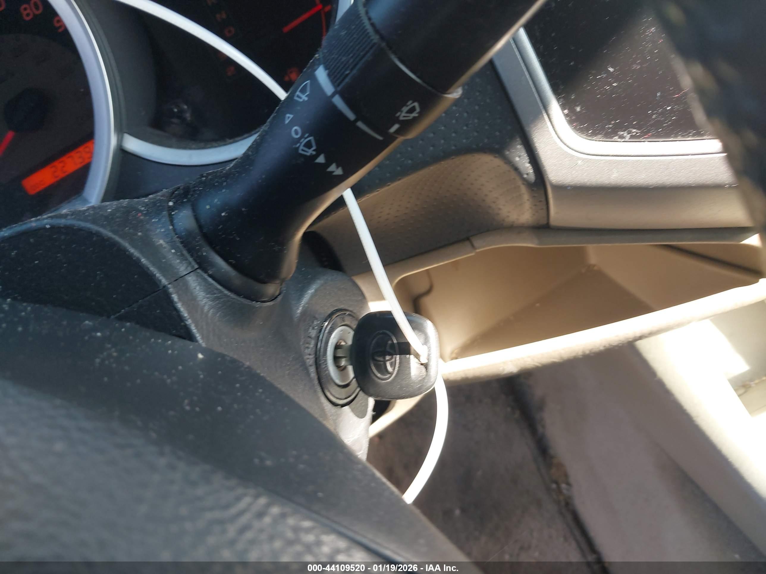 TOYOTA TACOMA image 11
