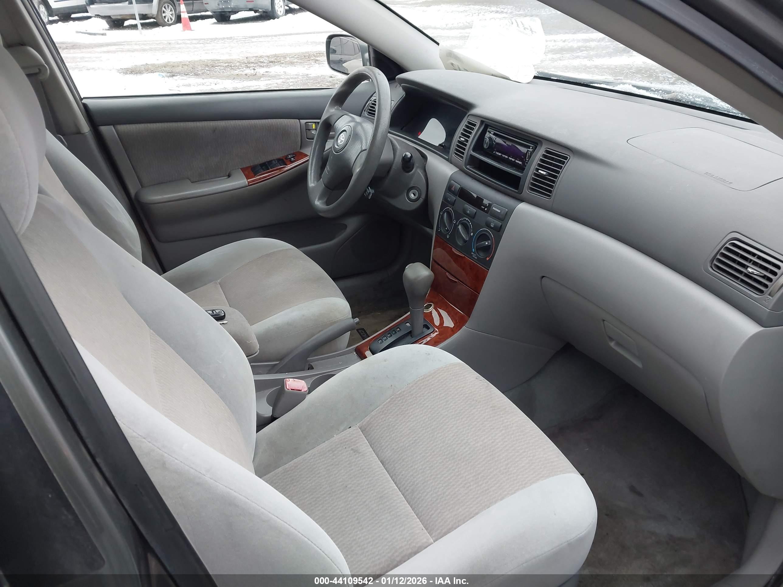 TOYOTA COROLLA image 5