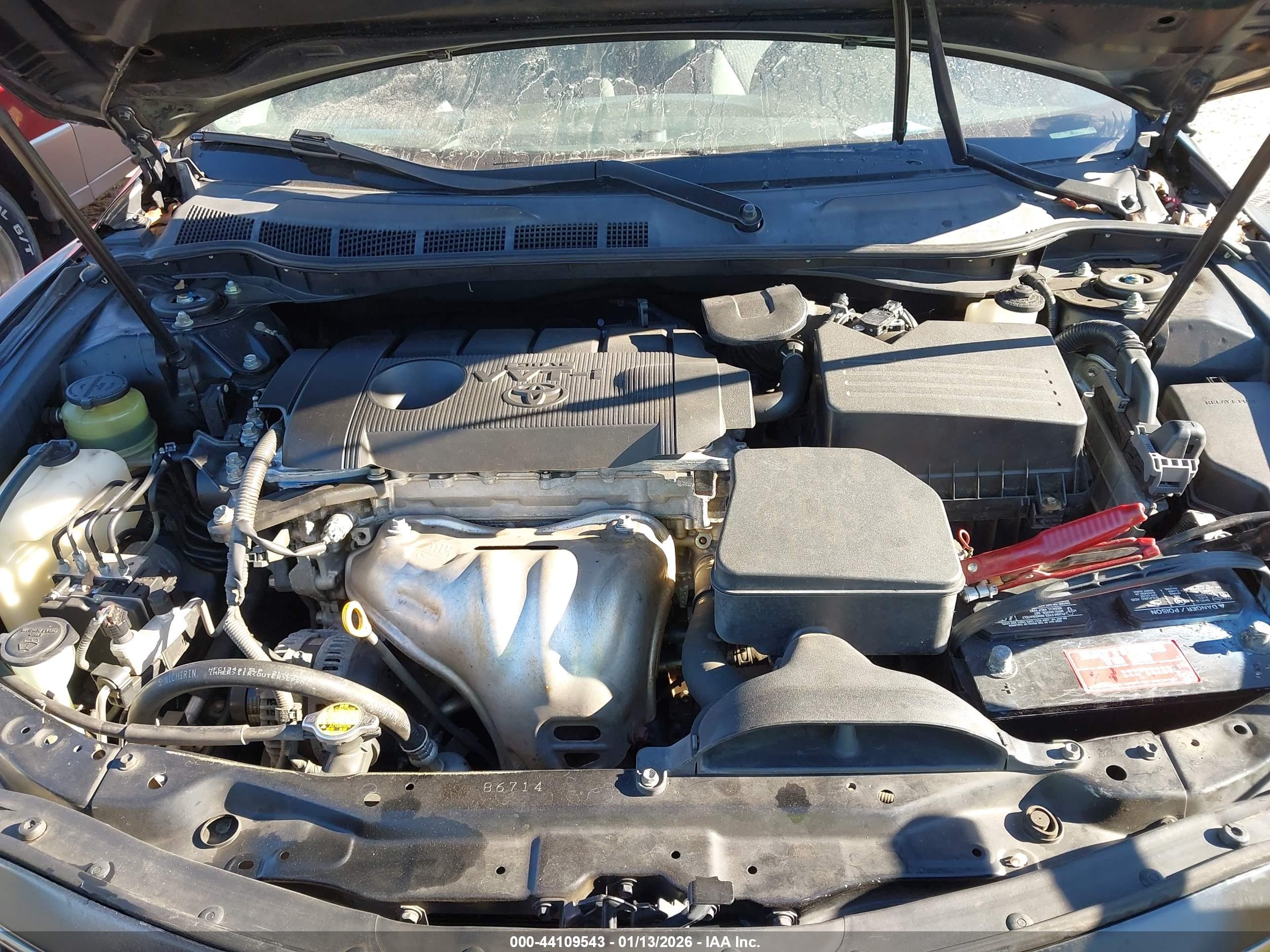 TOYOTA CAMRY image 10