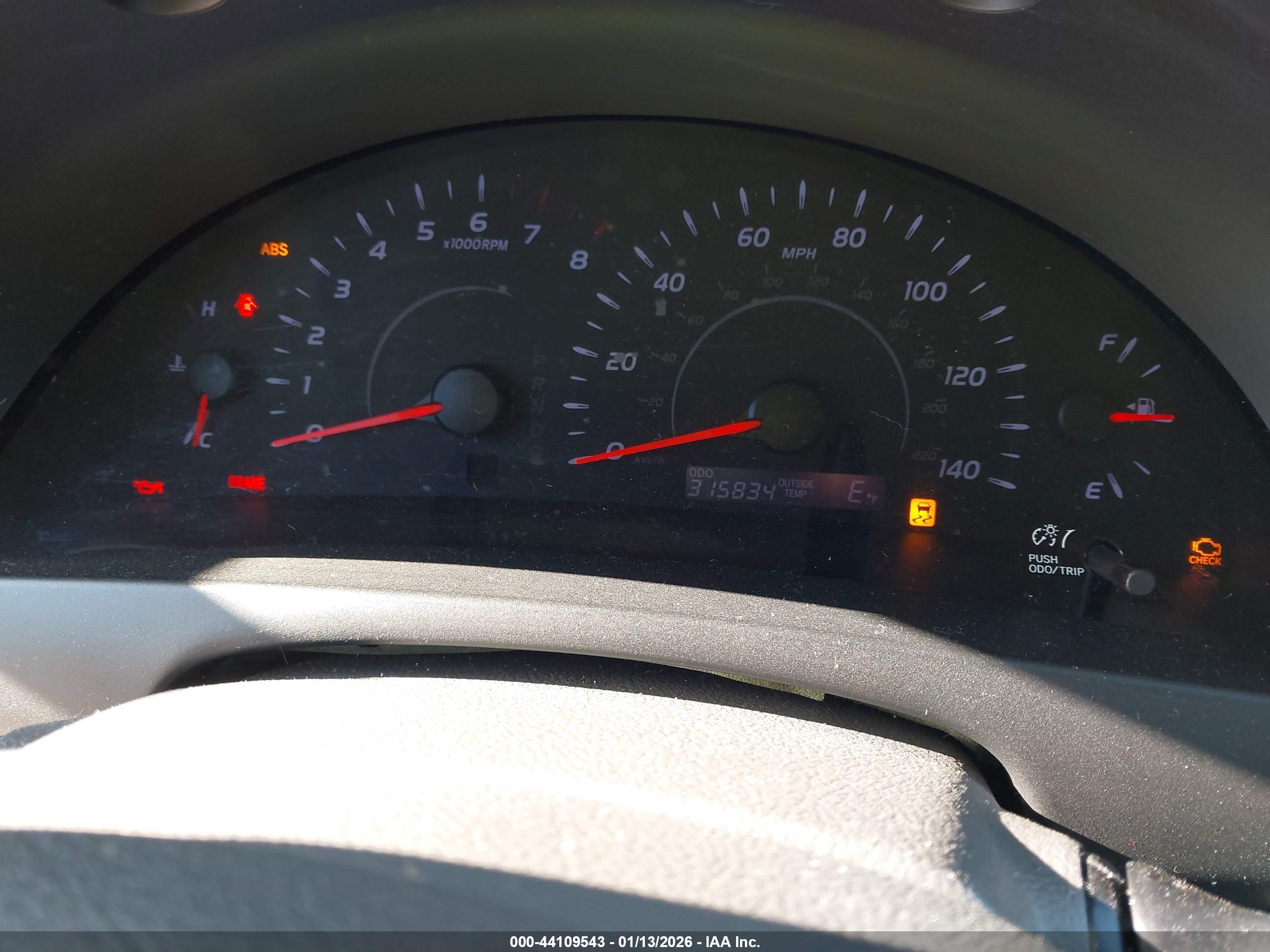 TOYOTA CAMRY image 7