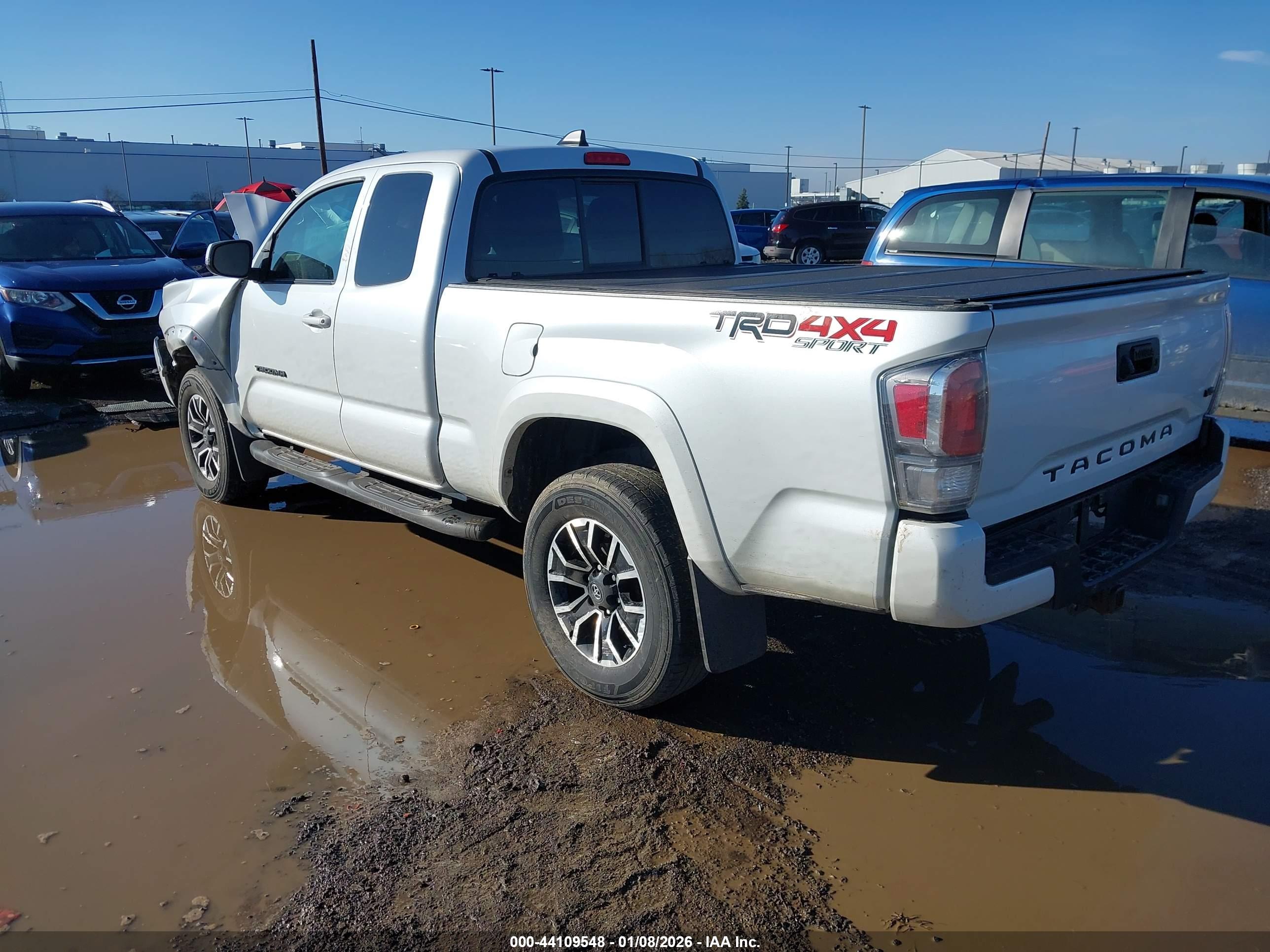 TOYOTA TACOMA image 3