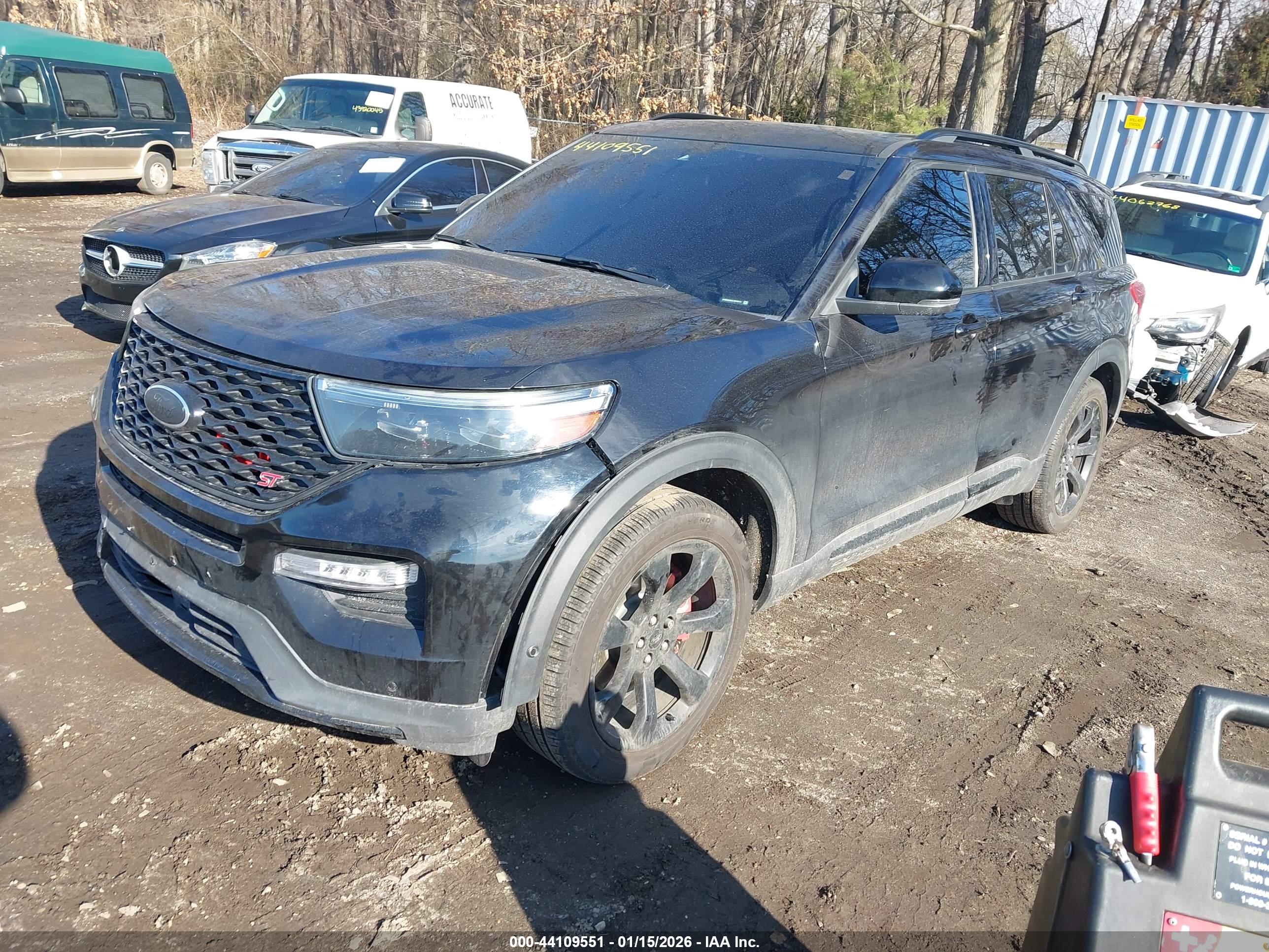 FORD EXPLORER image 2
