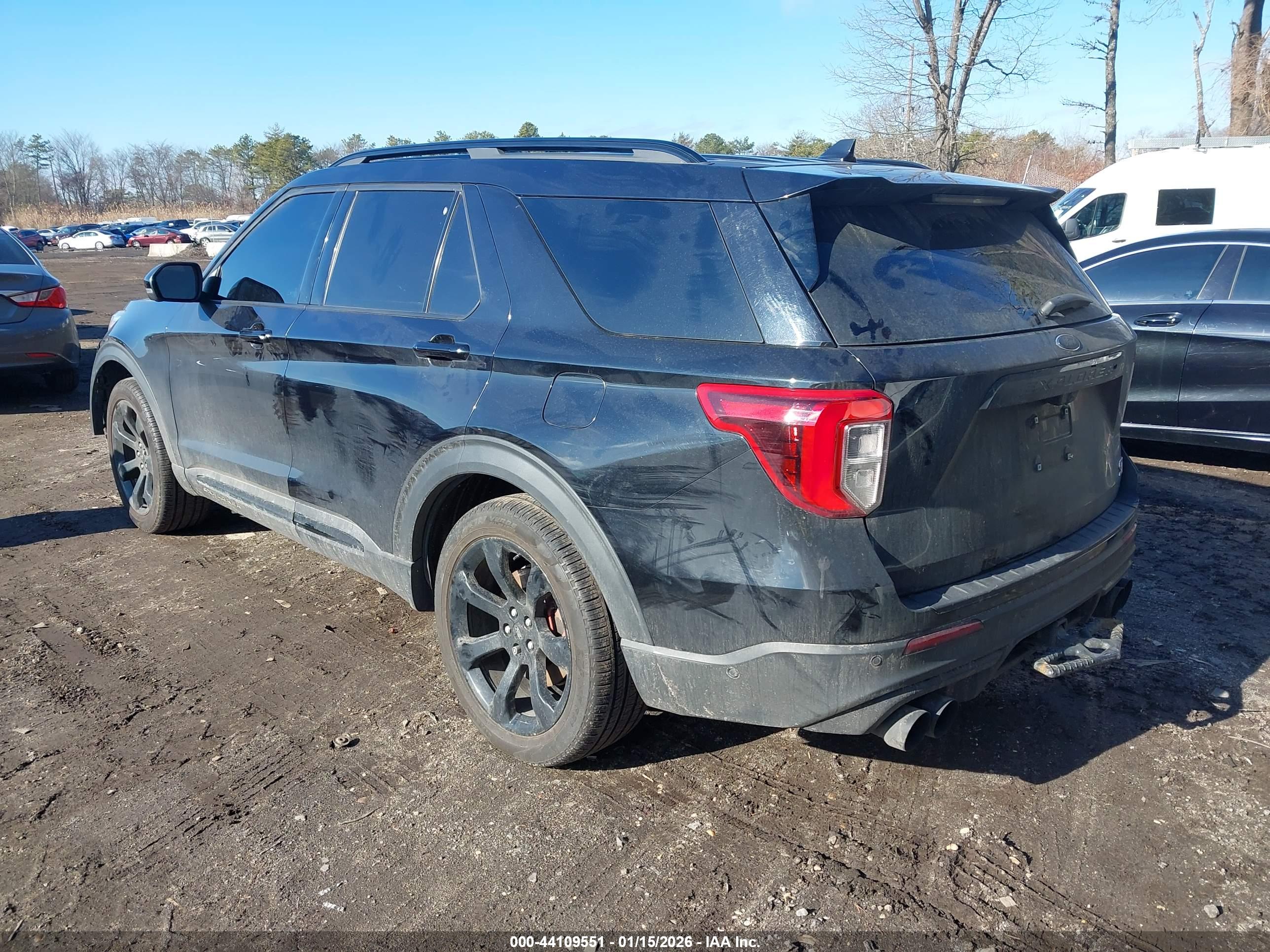 FORD EXPLORER image 3