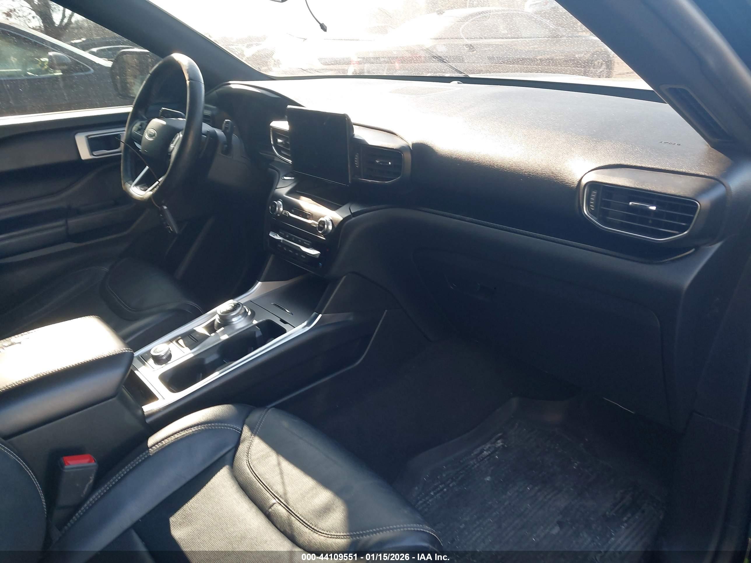 FORD EXPLORER image 5