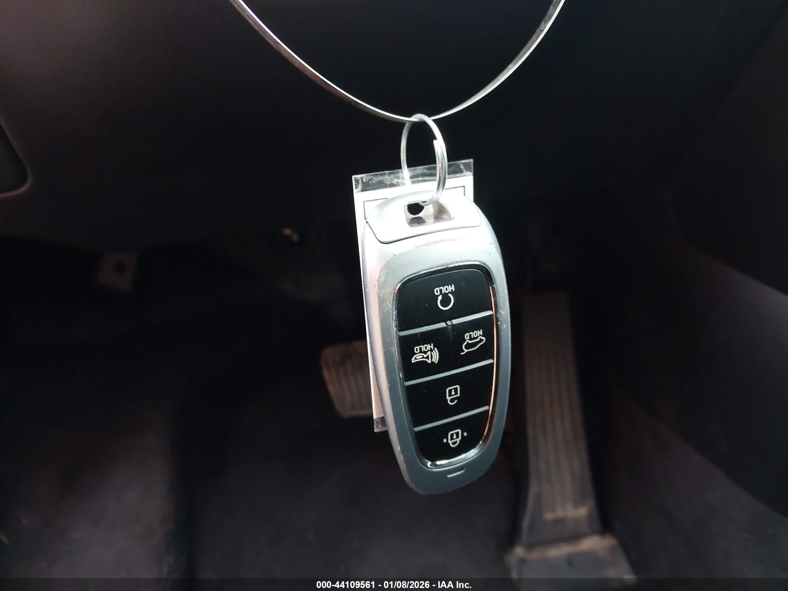 HYUNDAI TUCSON image 11