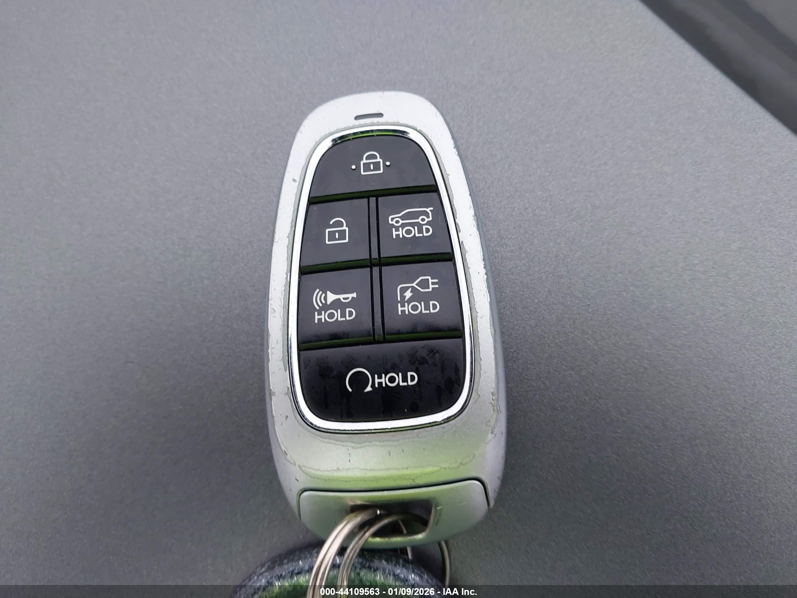 HYUNDAI IONIQ image 11