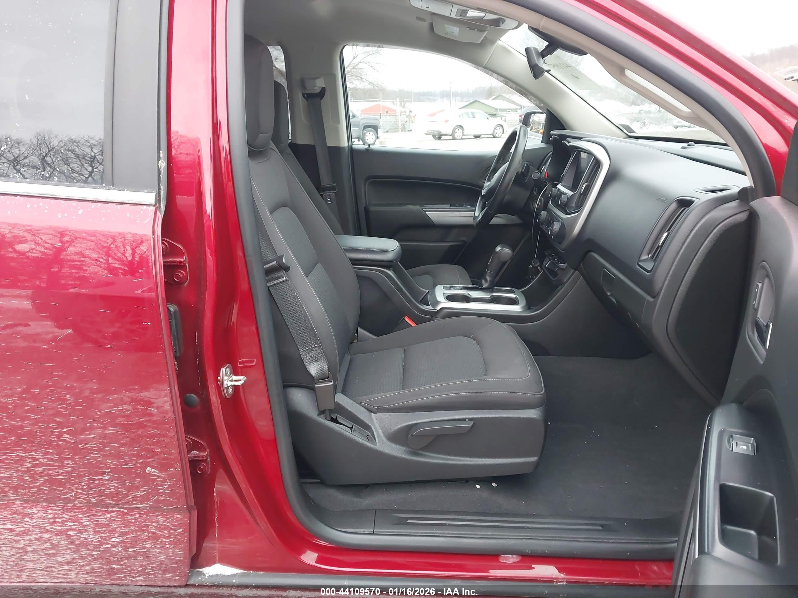 CHEVROLET COLORADO image 5