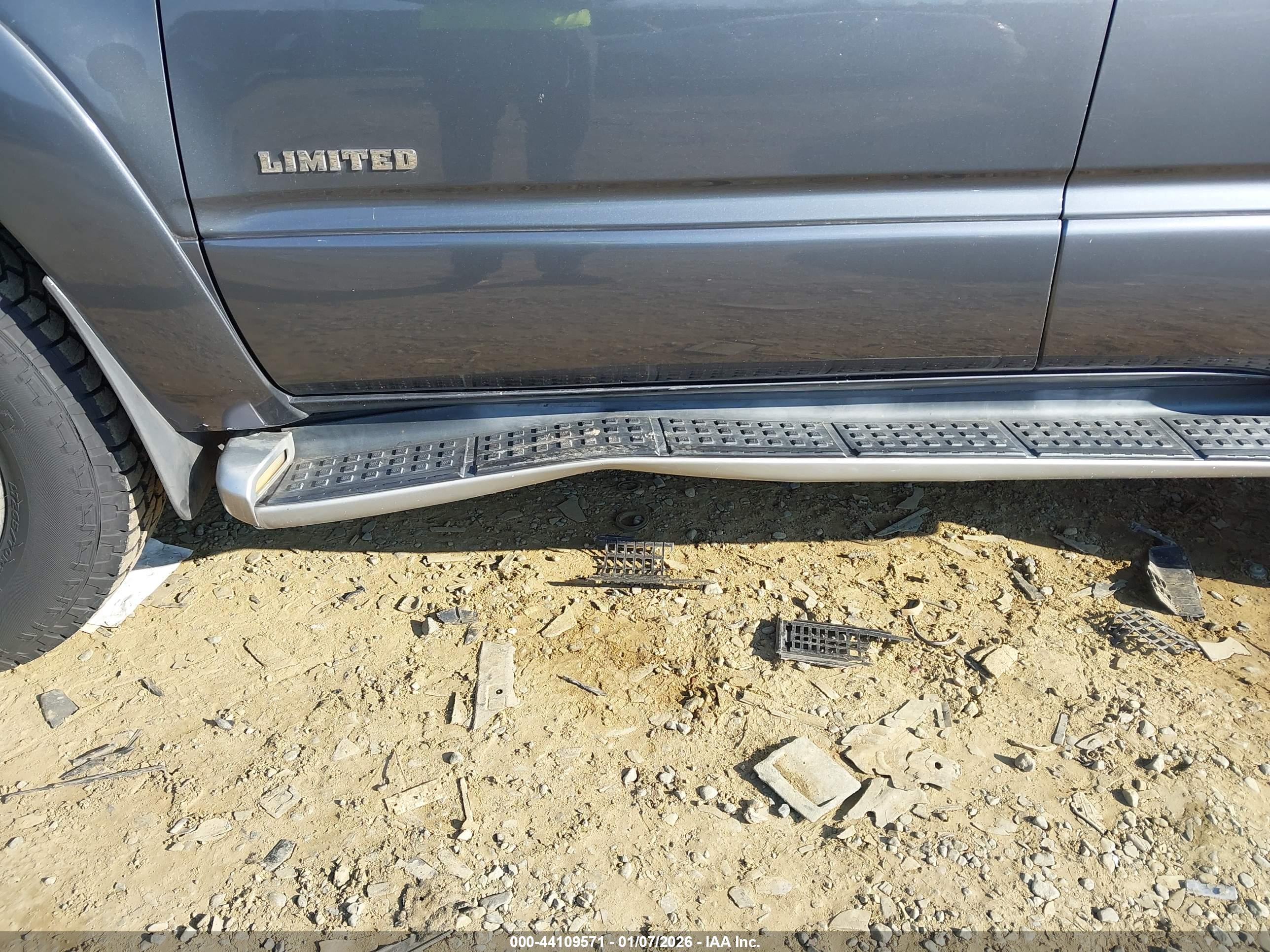 TOYOTA 4RUNNER image 6