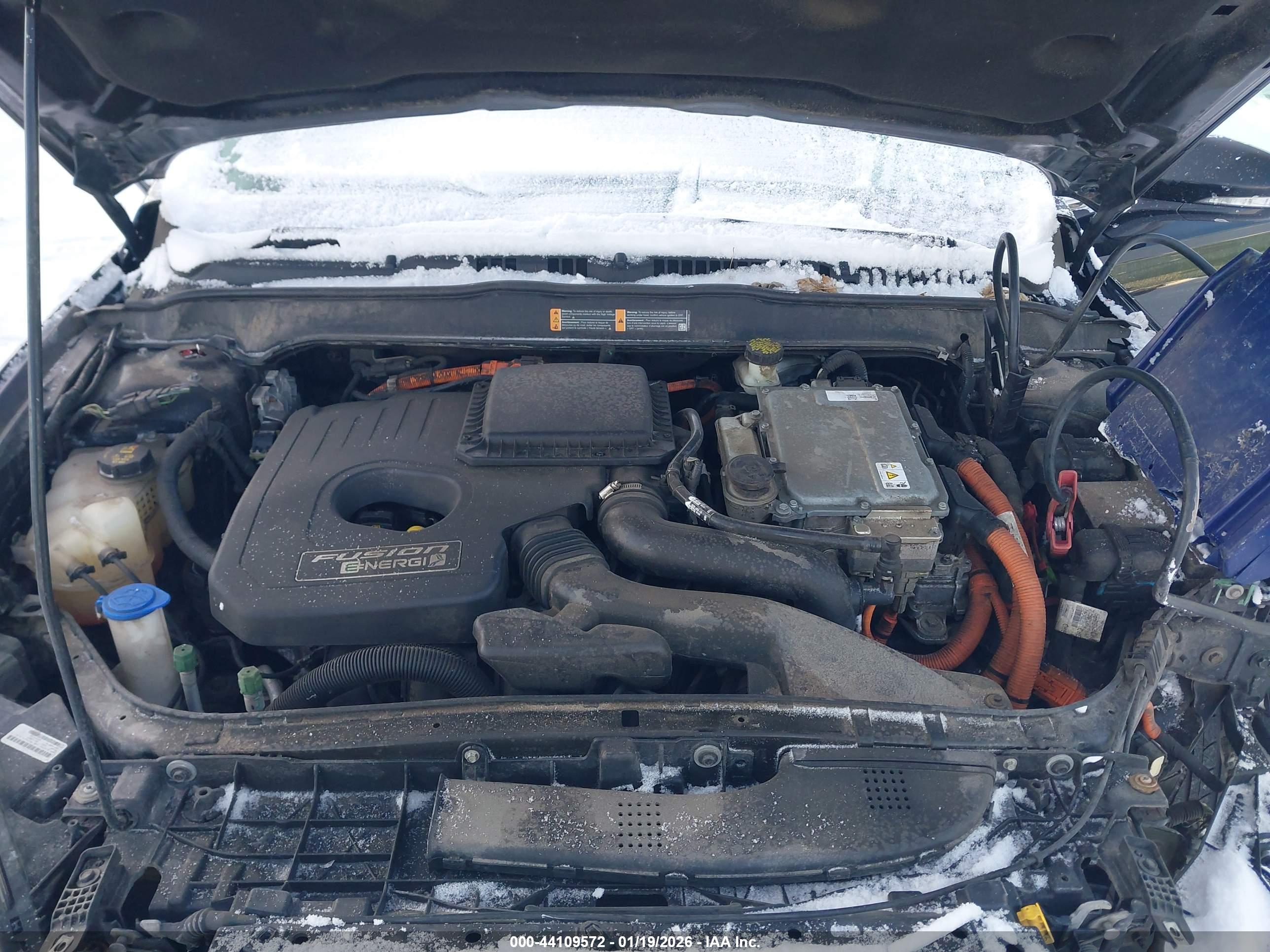FORD FUSION image 10