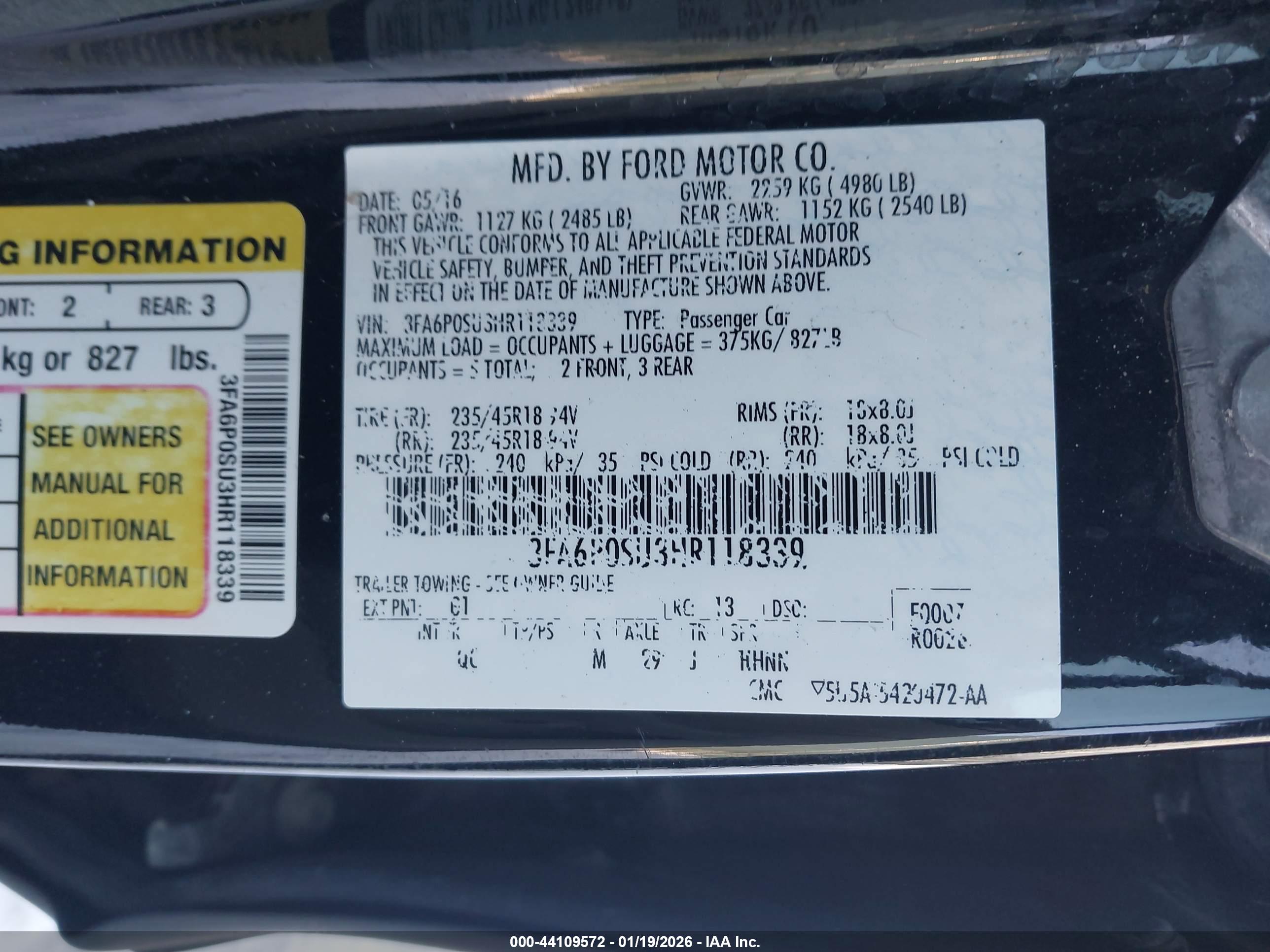 FORD FUSION image 9