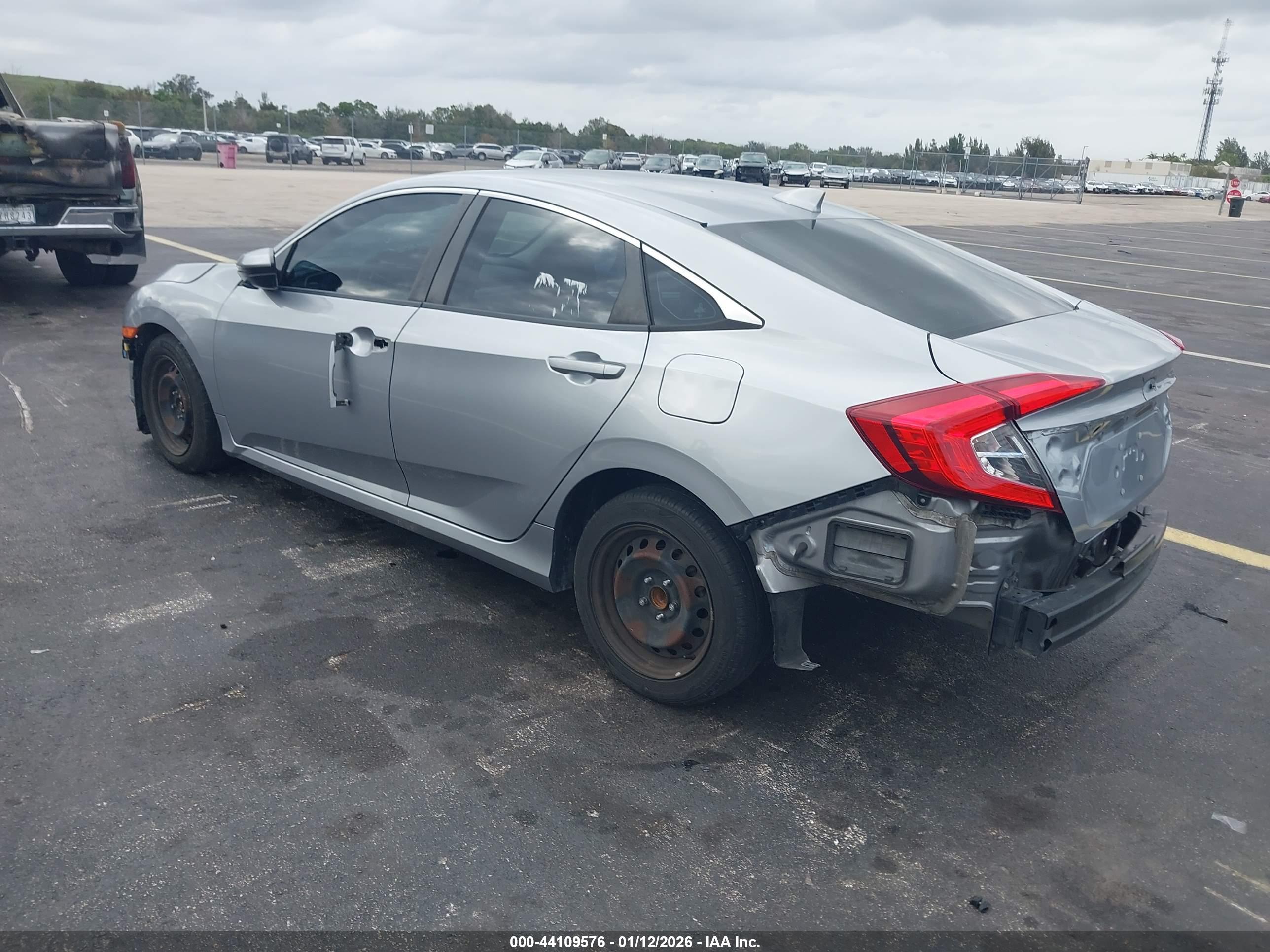 HONDA CIVIC image 3