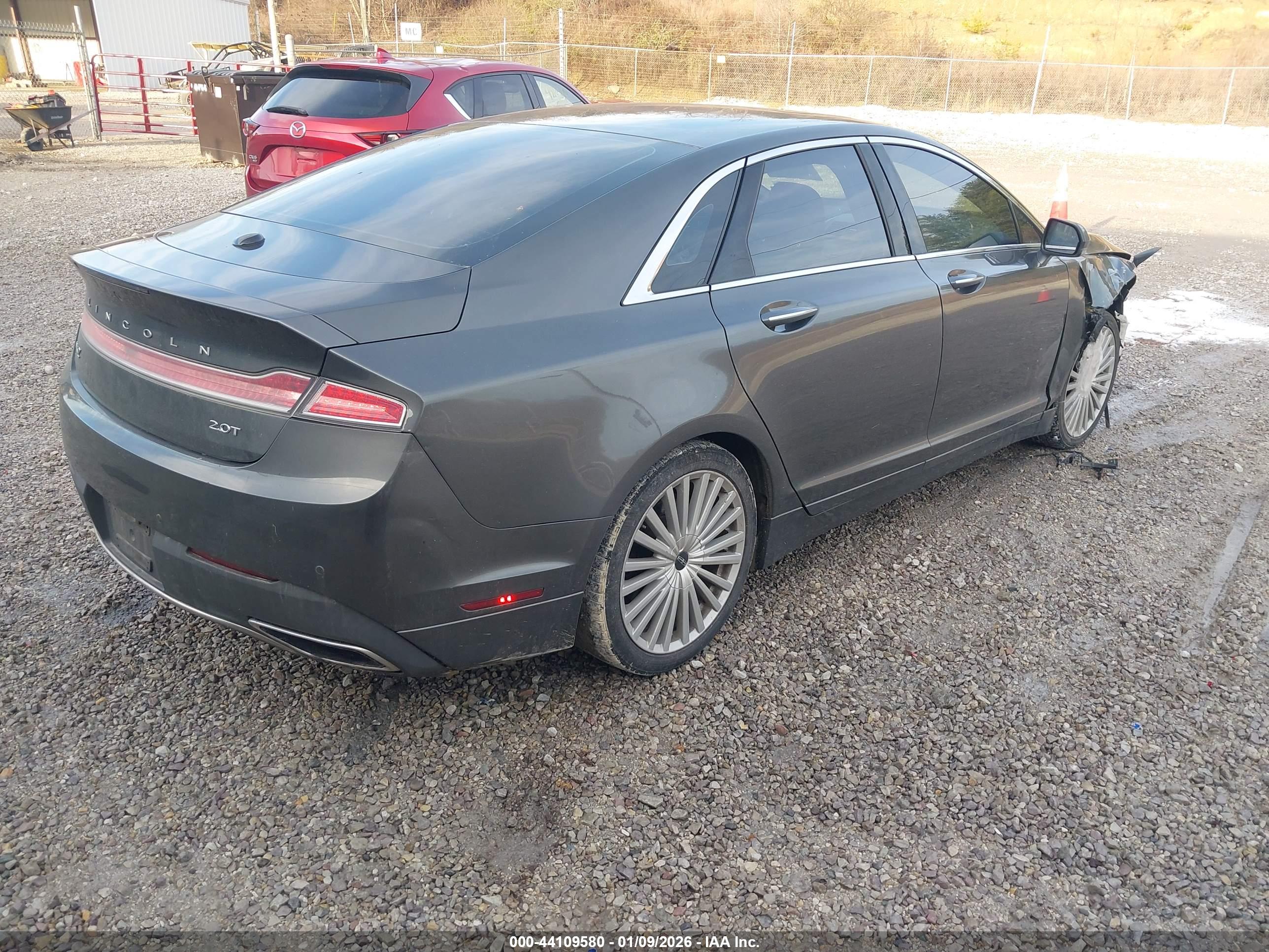 LINCOLN MKZ image 4