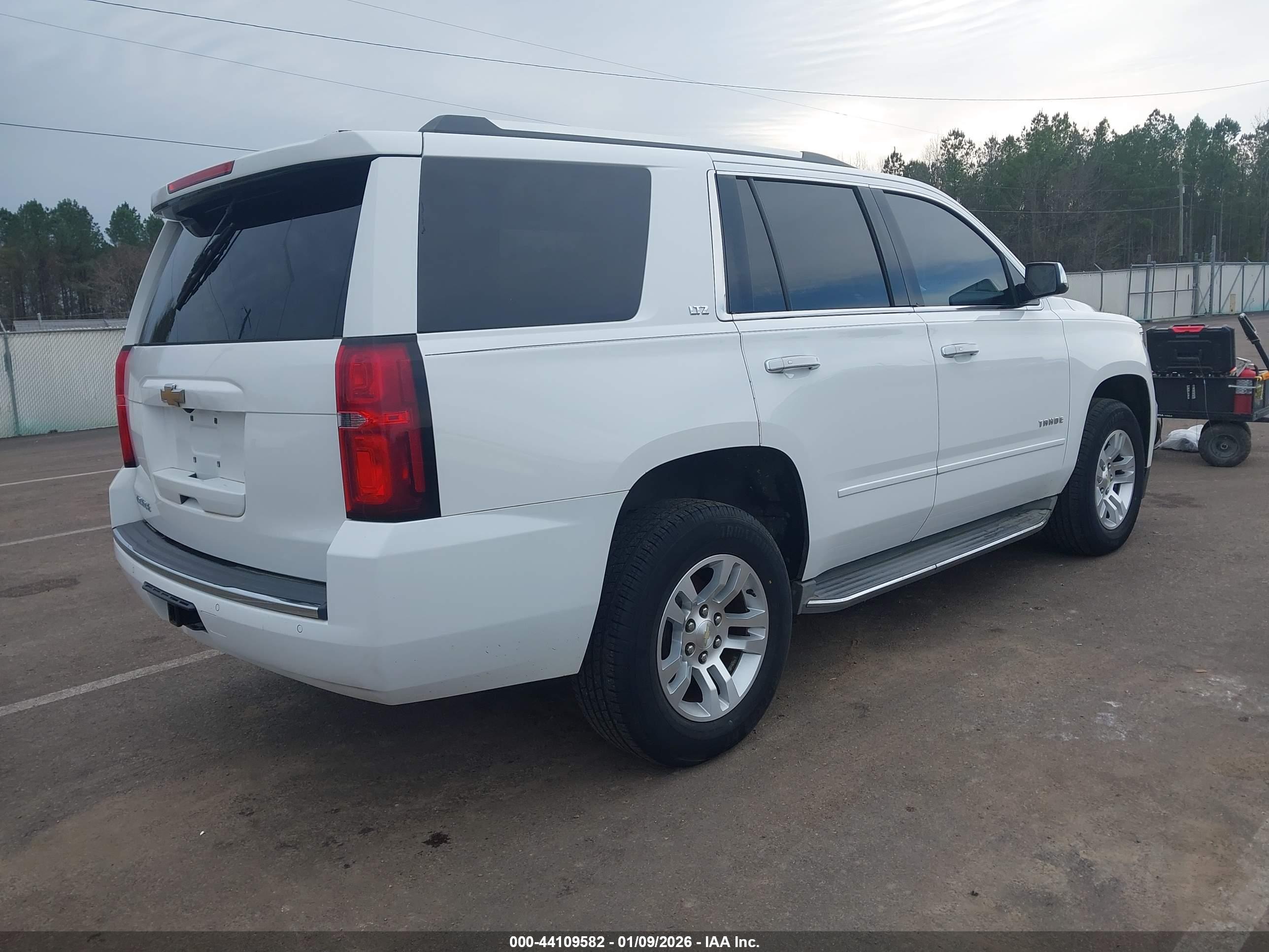 CHEVROLET TAHOE image 4