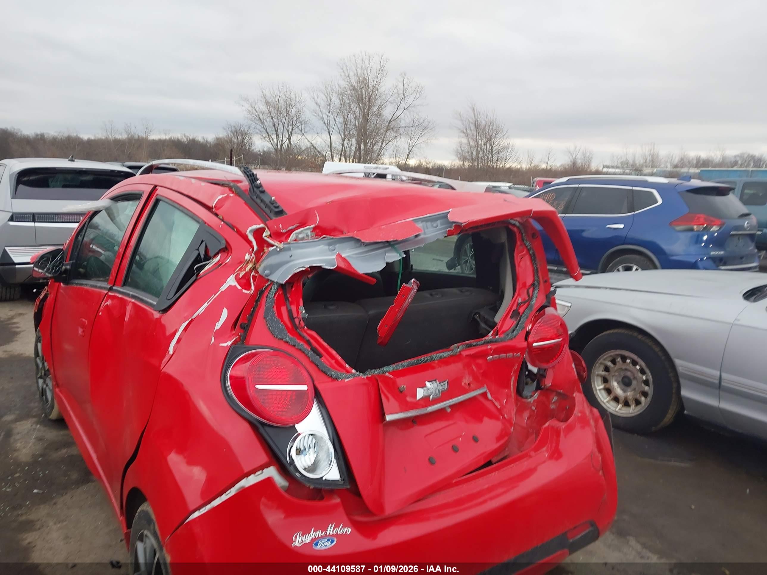 CHEVROLET SPARK image 6