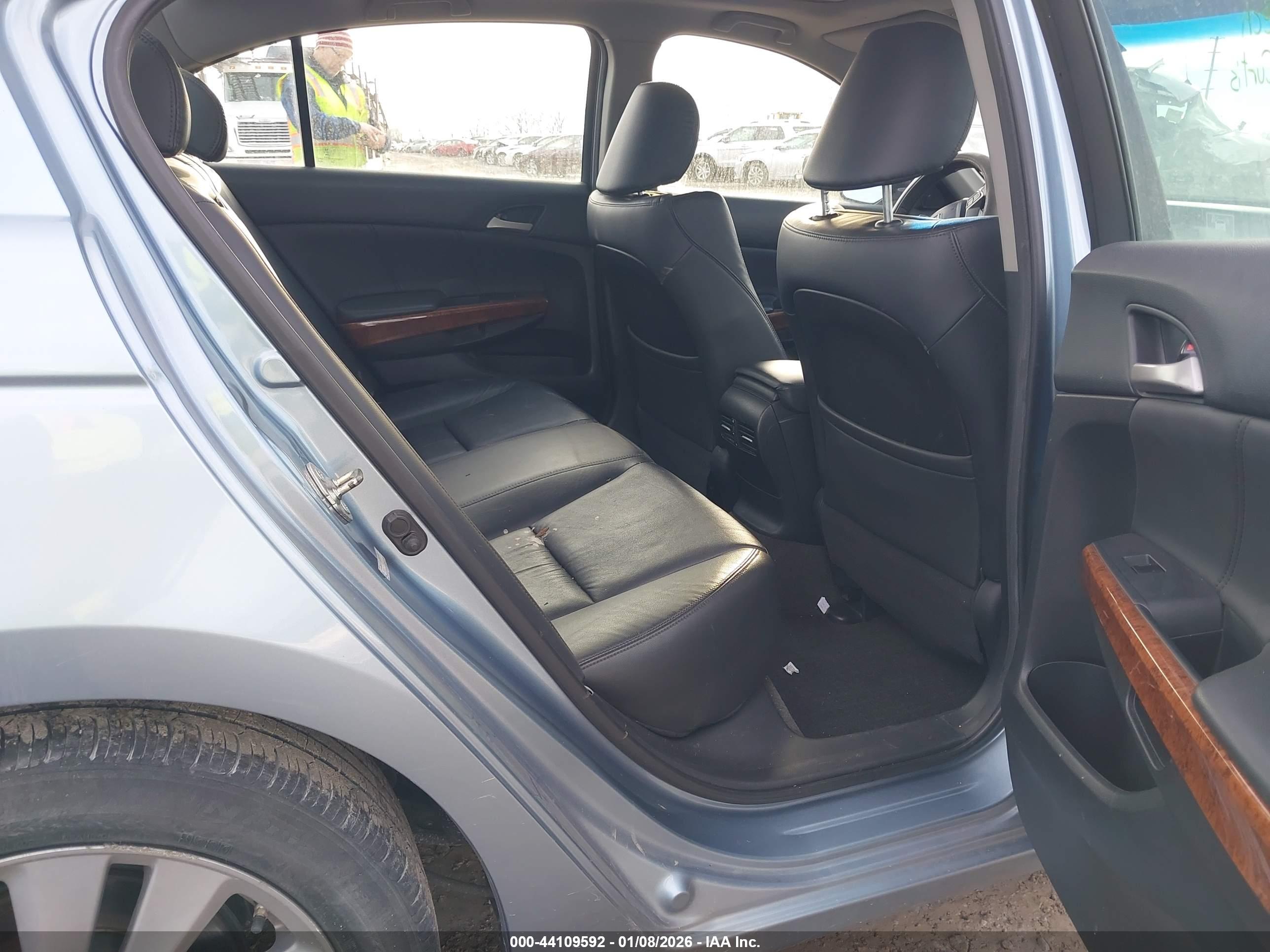 HONDA ACCORD image 8