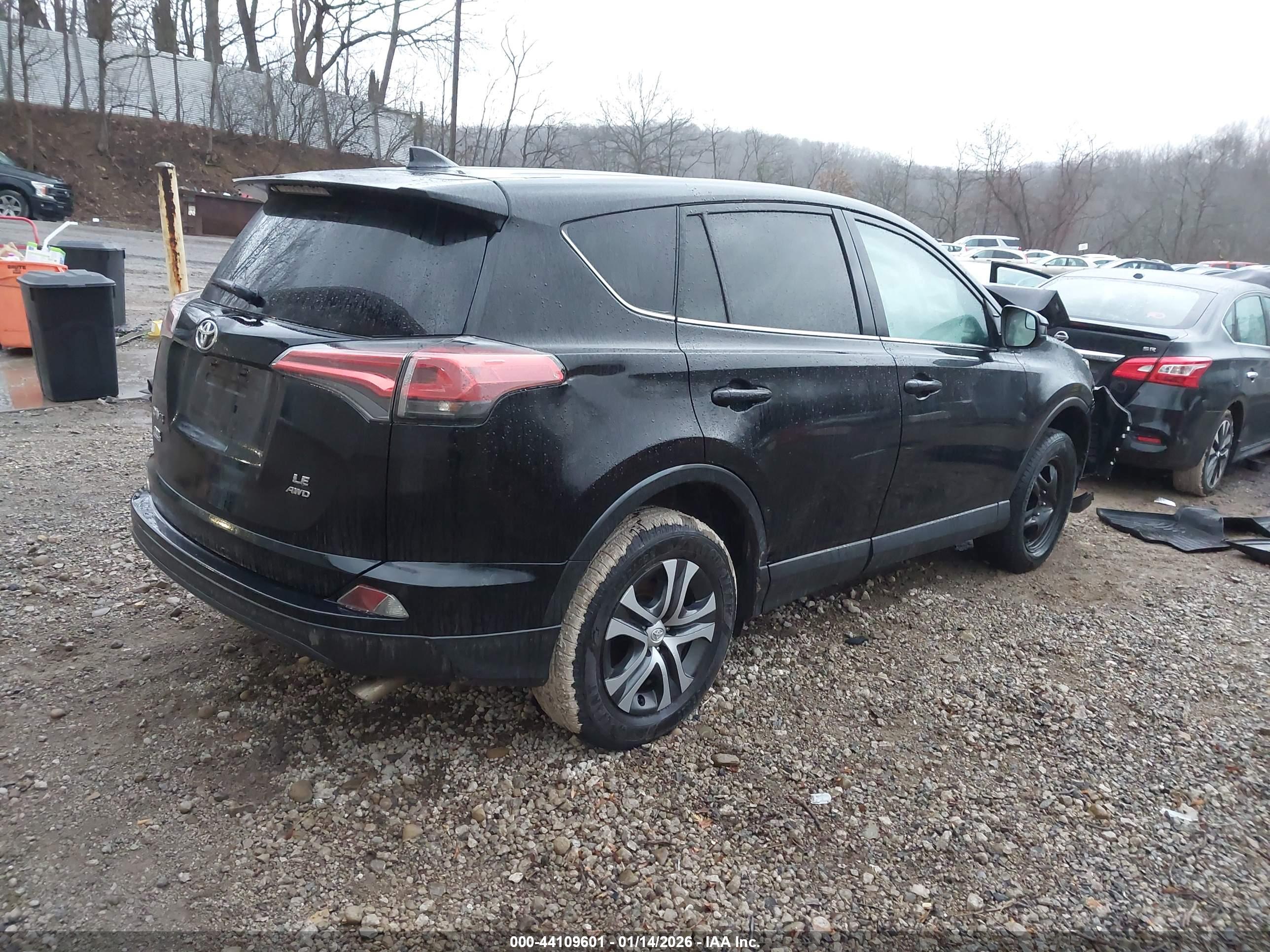 TOYOTA RAV4 image 4