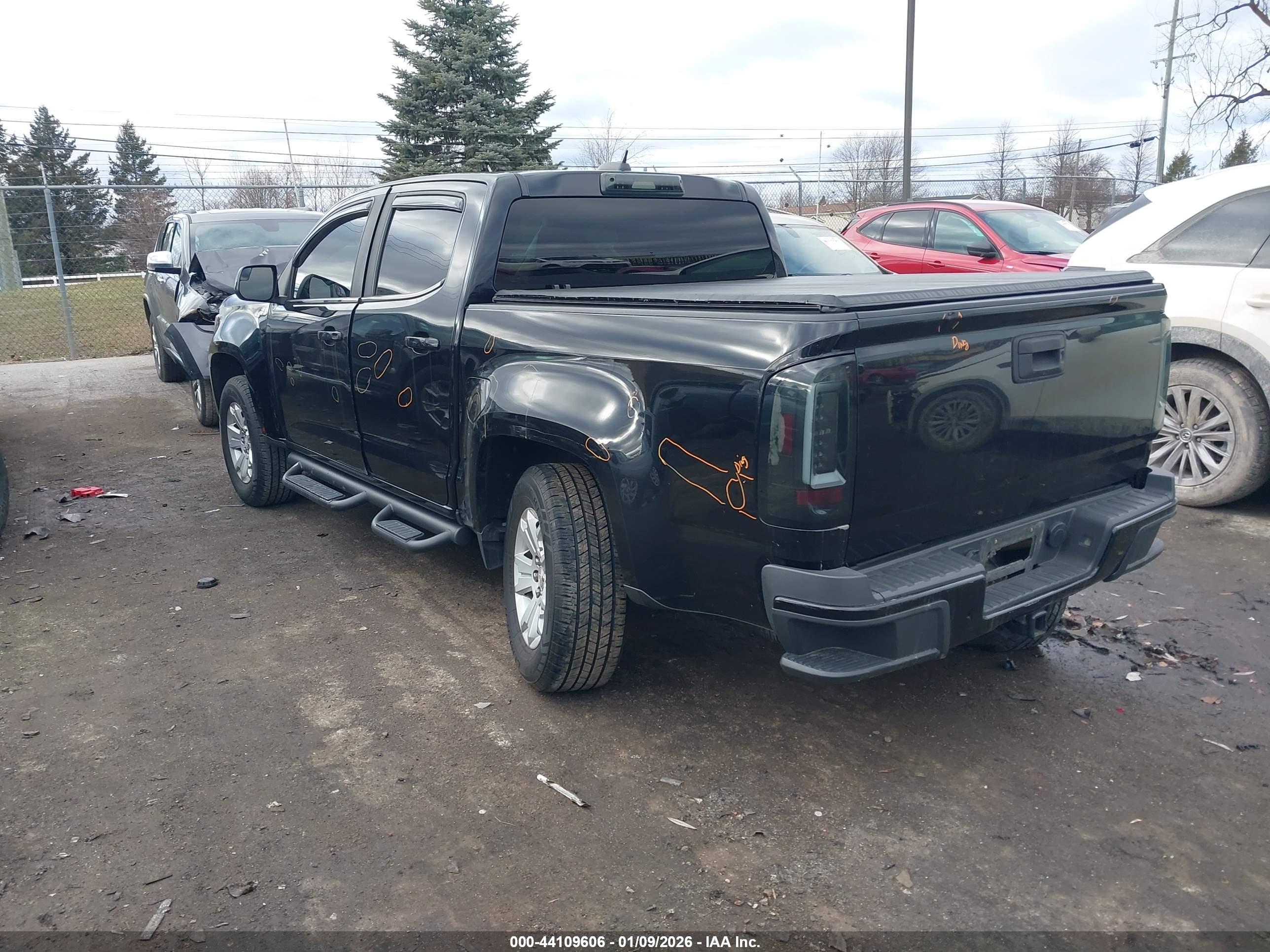 CHEVROLET COLORADO image 3