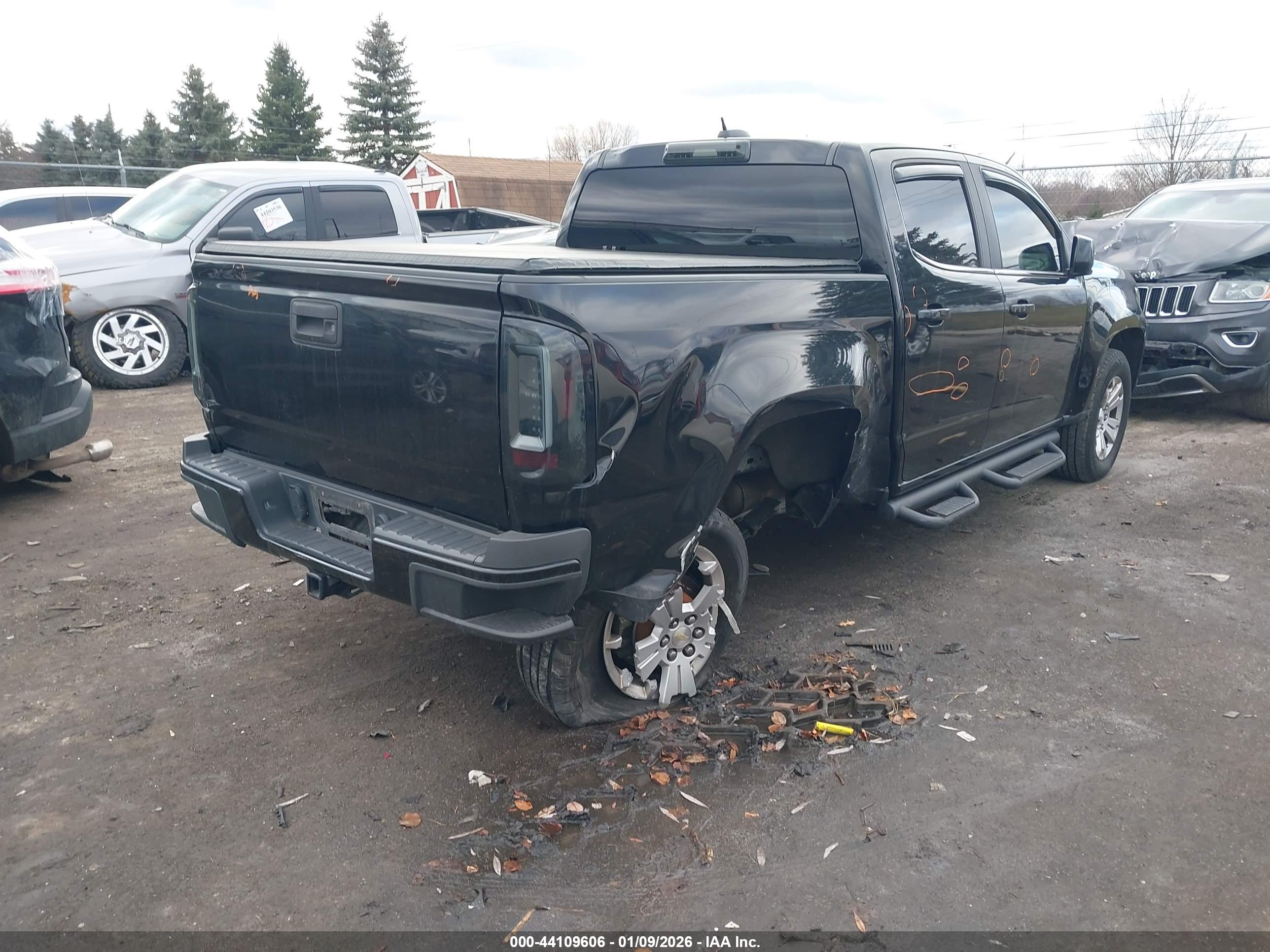 CHEVROLET COLORADO image 4