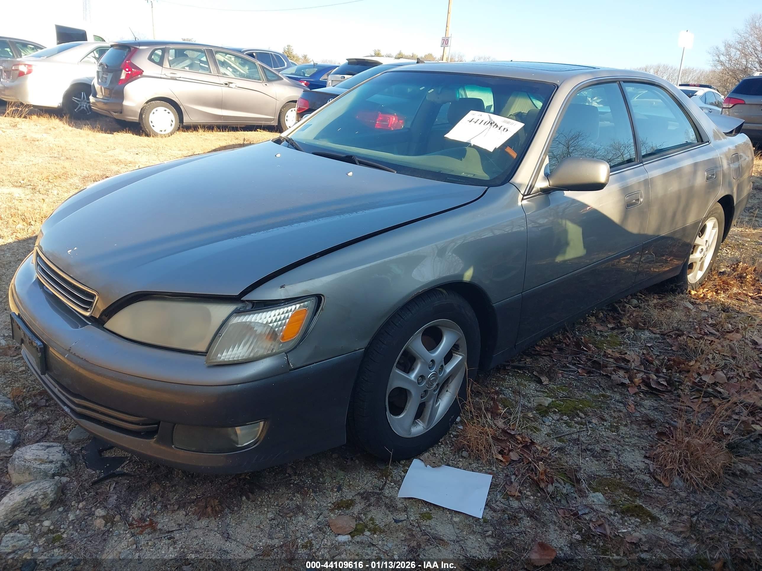 LEXUS ES image 2